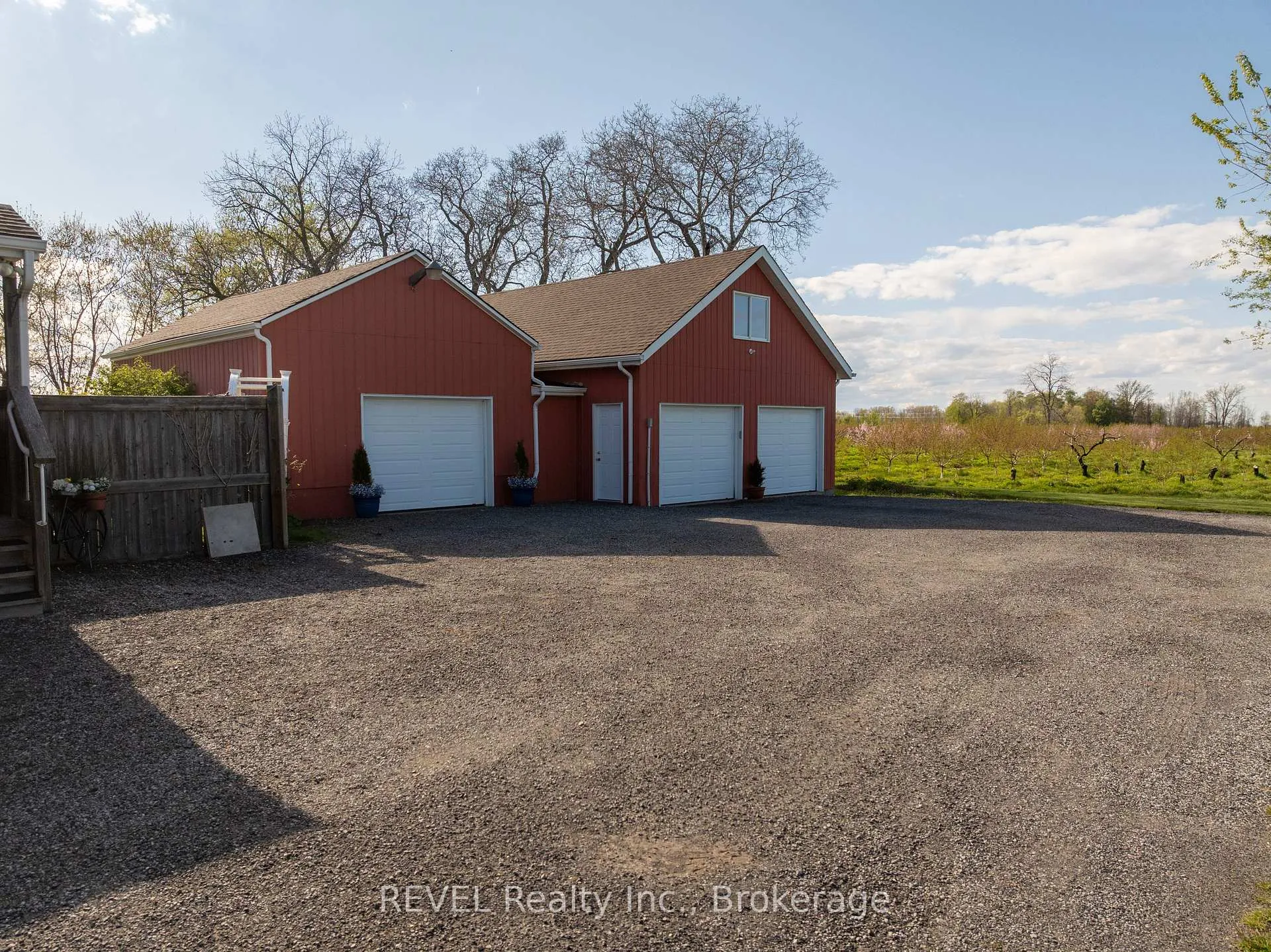 Photo 46 of 4280 Cherry Avenue, Lincoln, Beamsville — HOMEH