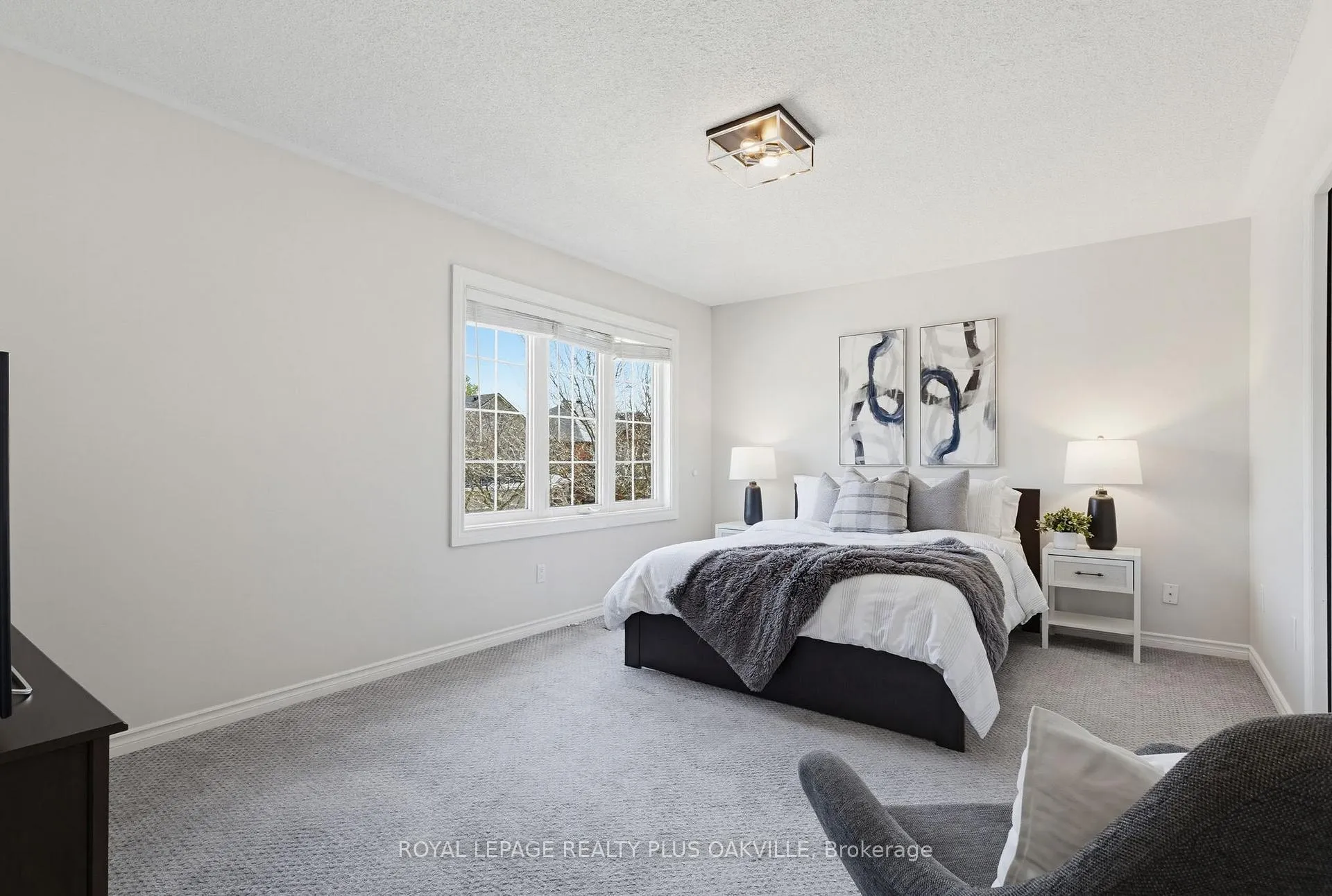 Photo 23 of 5200 Des Jardines Drive, Burlington, Uptown — HOMEH