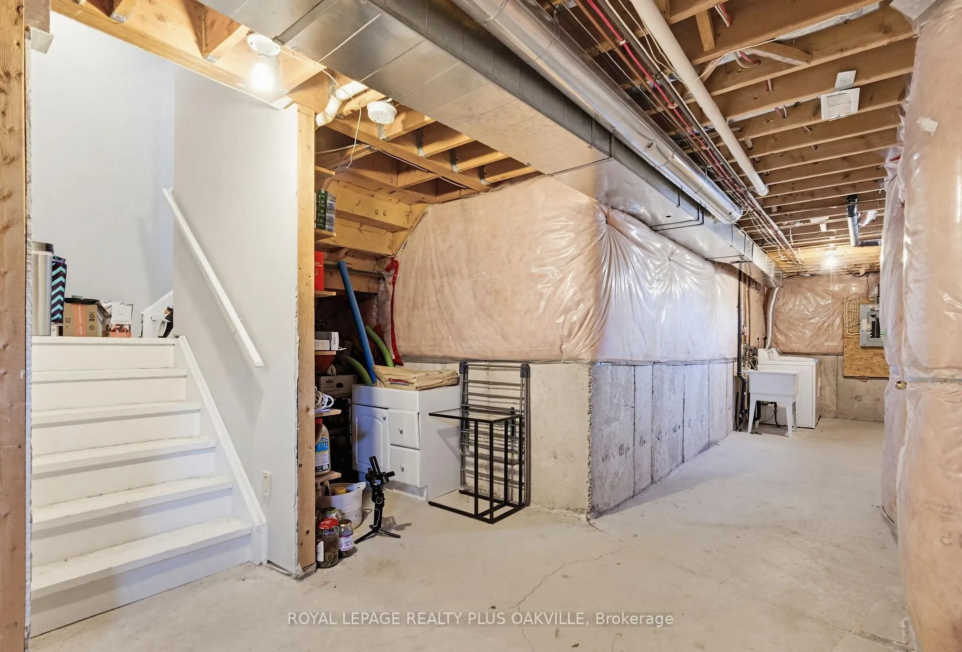 Photo 33 of 5200 Des Jardines Drive, Burlington, Uptown — HOMEH