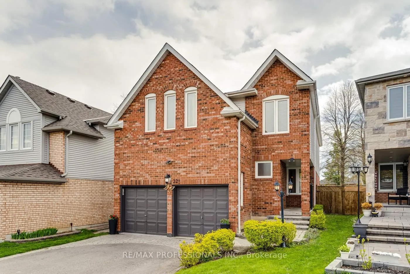 Photo 2 of 32 Heaver Drive, Whitby, Pringle Creek — HOMEH