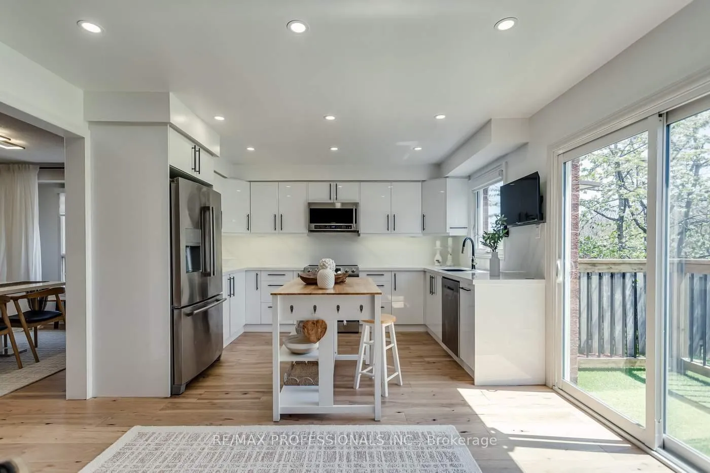 Photo 18 of 32 Heaver Drive, Whitby, Pringle Creek — HOMEH