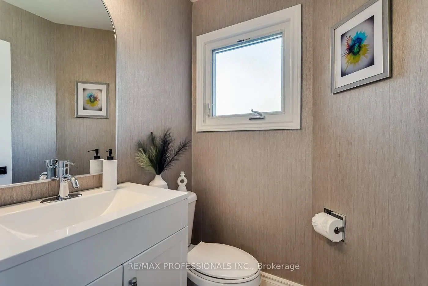 Photo 23 of 32 Heaver Drive, Whitby, Pringle Creek — HOMEH