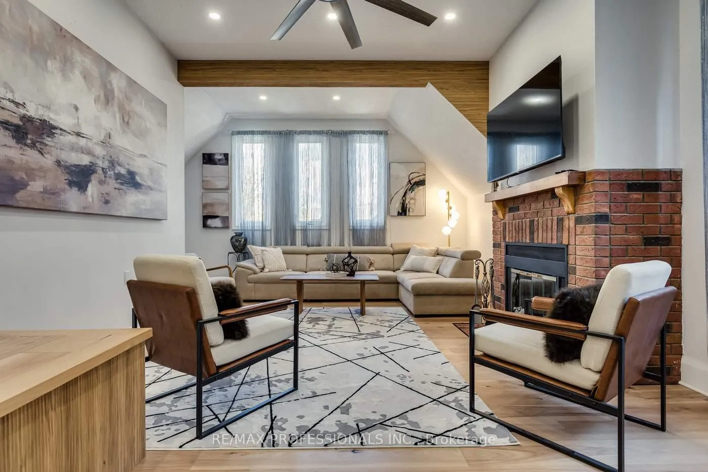 Photo 26 of 32 Heaver Drive, Whitby, Pringle Creek — HOMEH