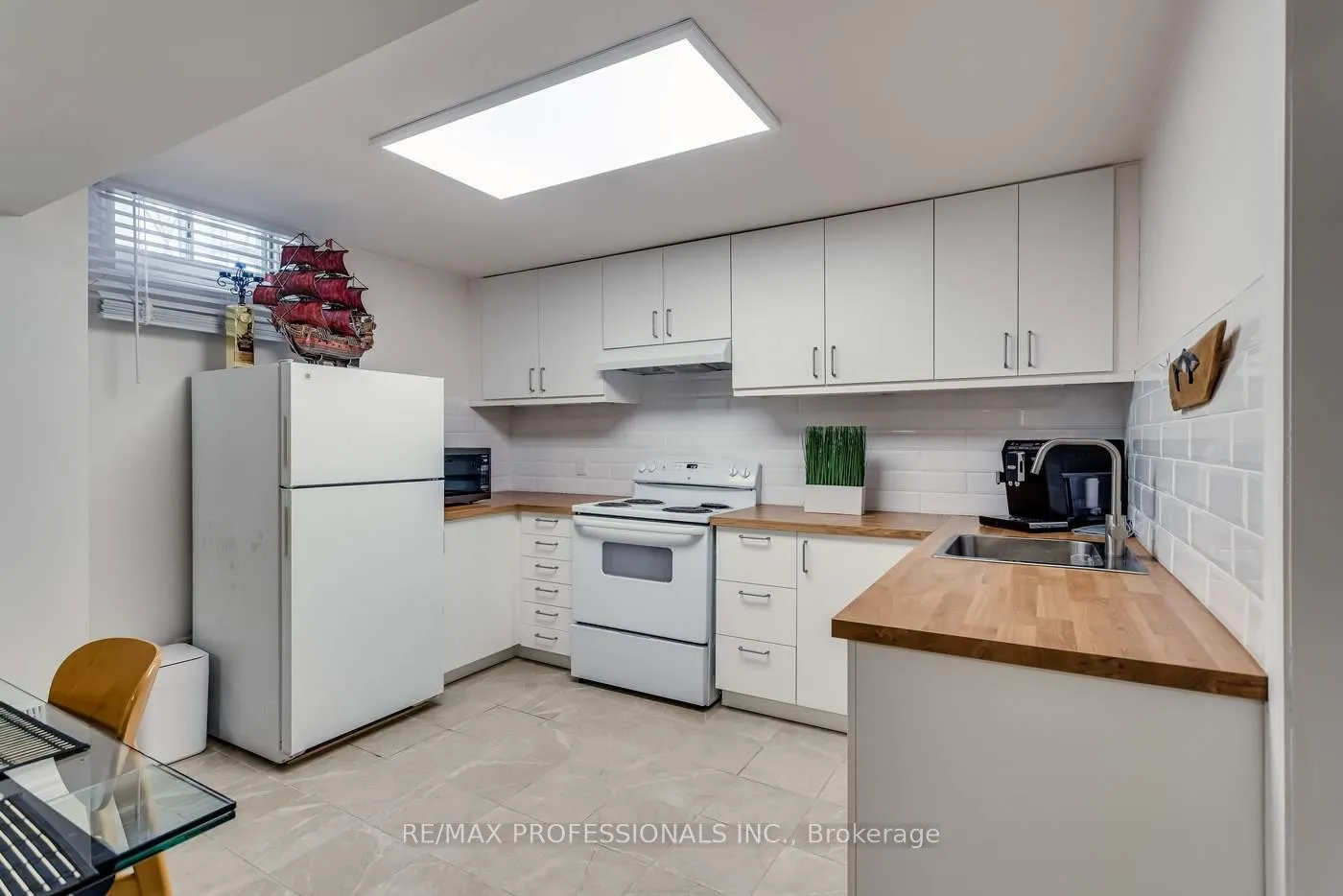 Photo 40 of 32 Heaver Drive, Whitby, Pringle Creek — HOMEH