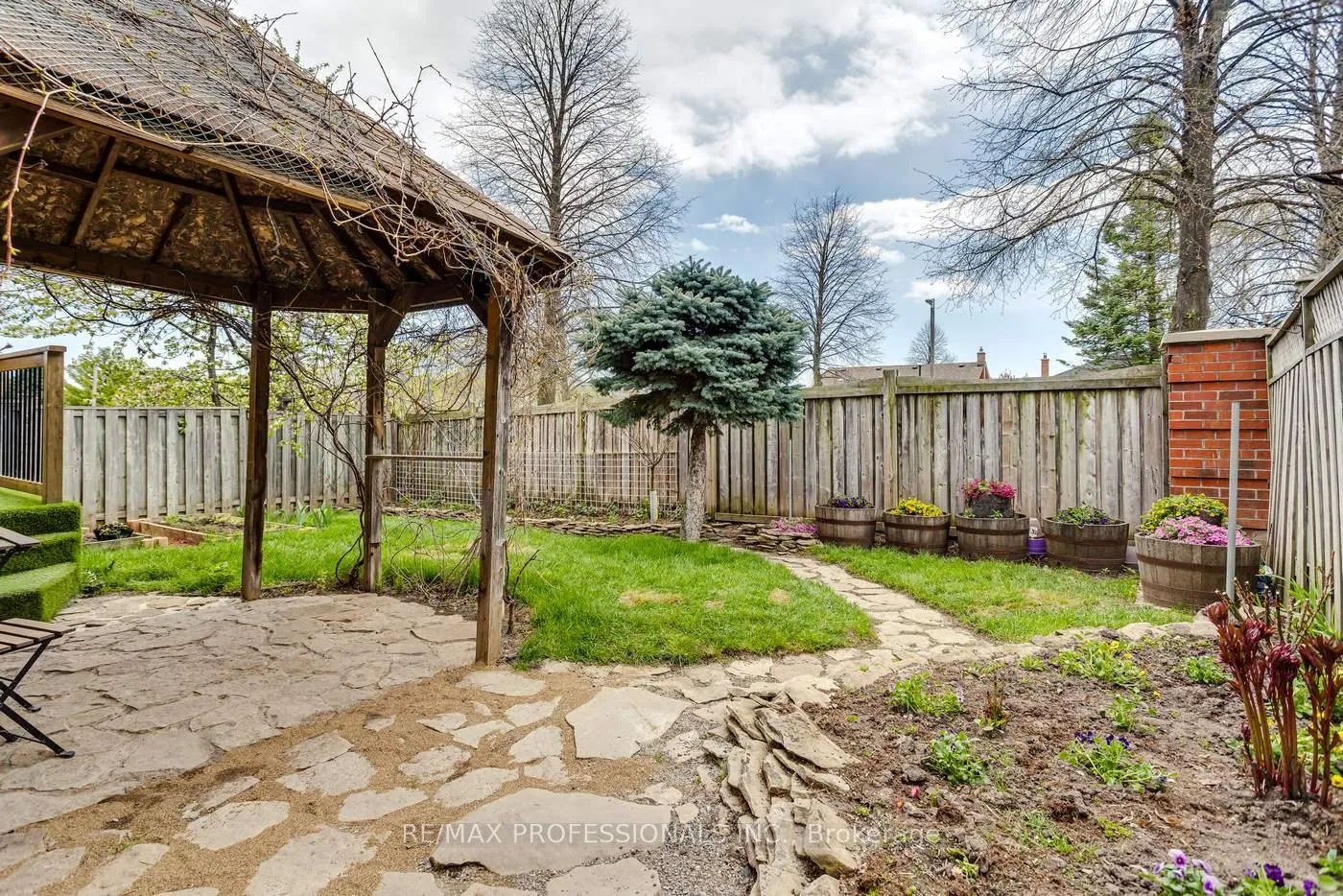 Photo 45 of 32 Heaver Drive, Whitby, Pringle Creek — HOMEH
