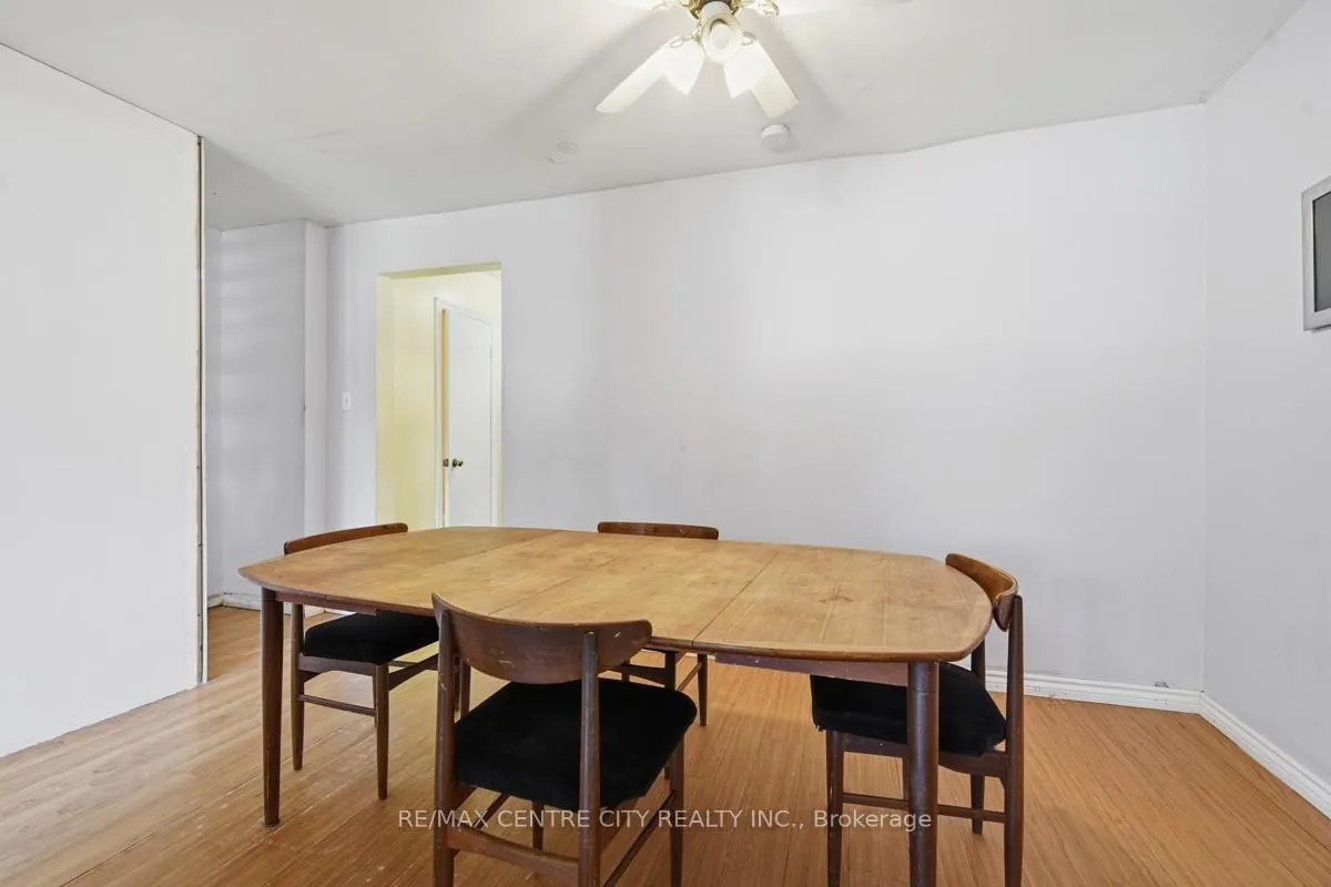Photo 11 of 565 Griffith Street, London, South K — HOMEH