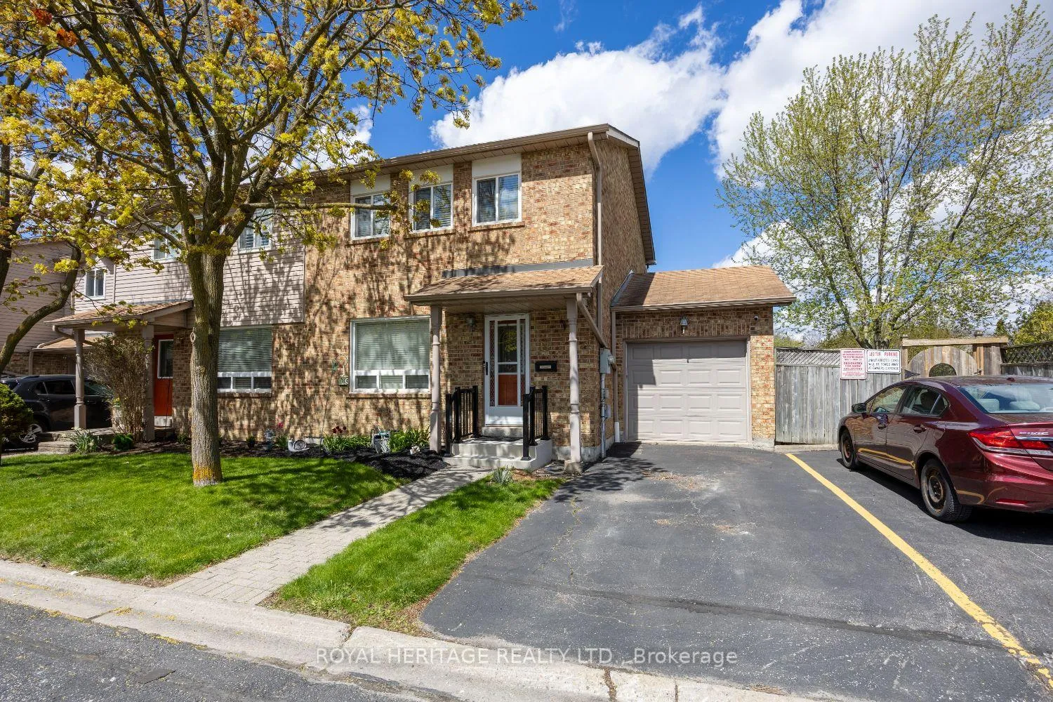 Front of Unit 14, 1640 Nicol Avenue S