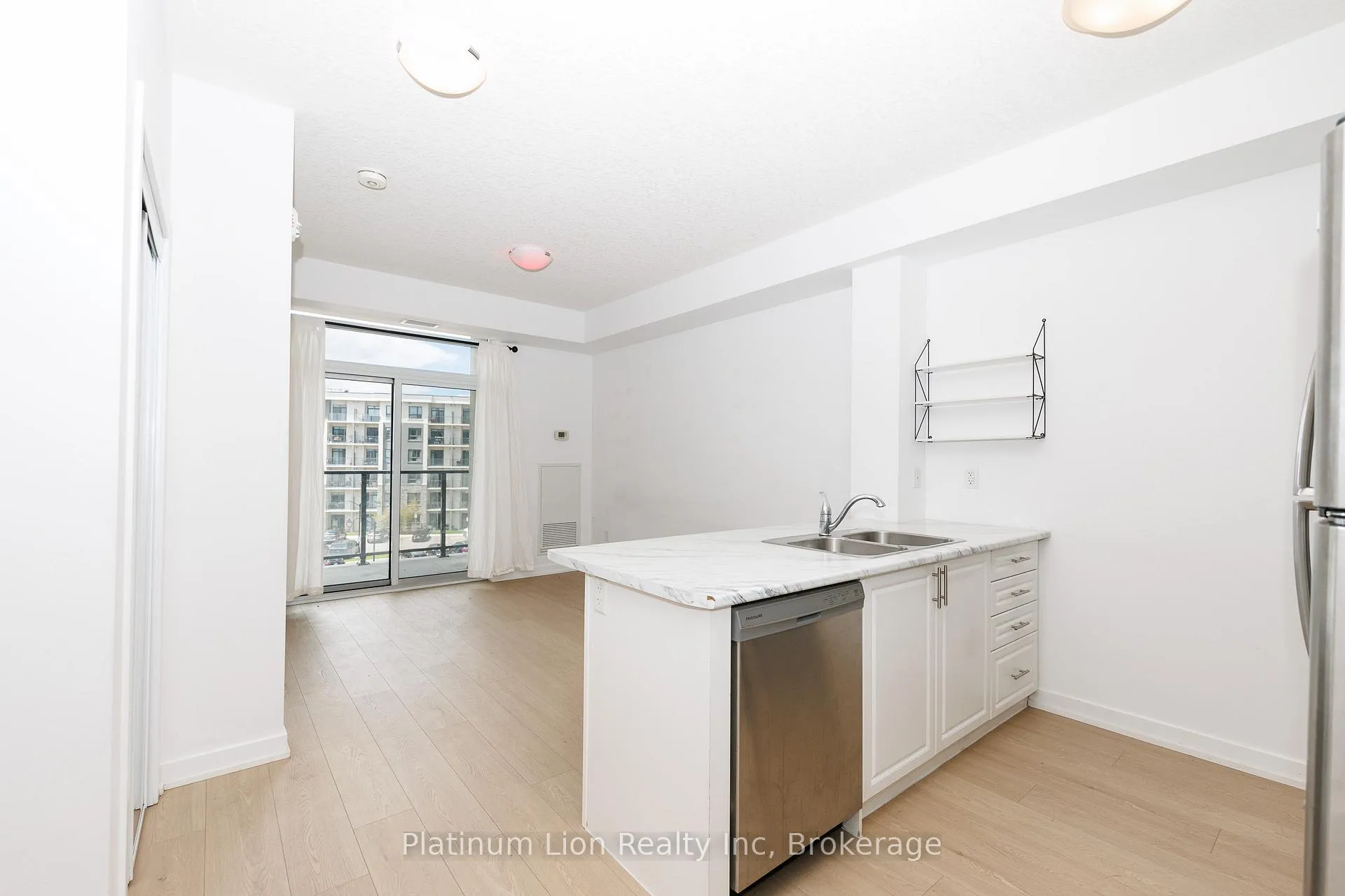 Front of Unit 428, 101 Shoreview Place