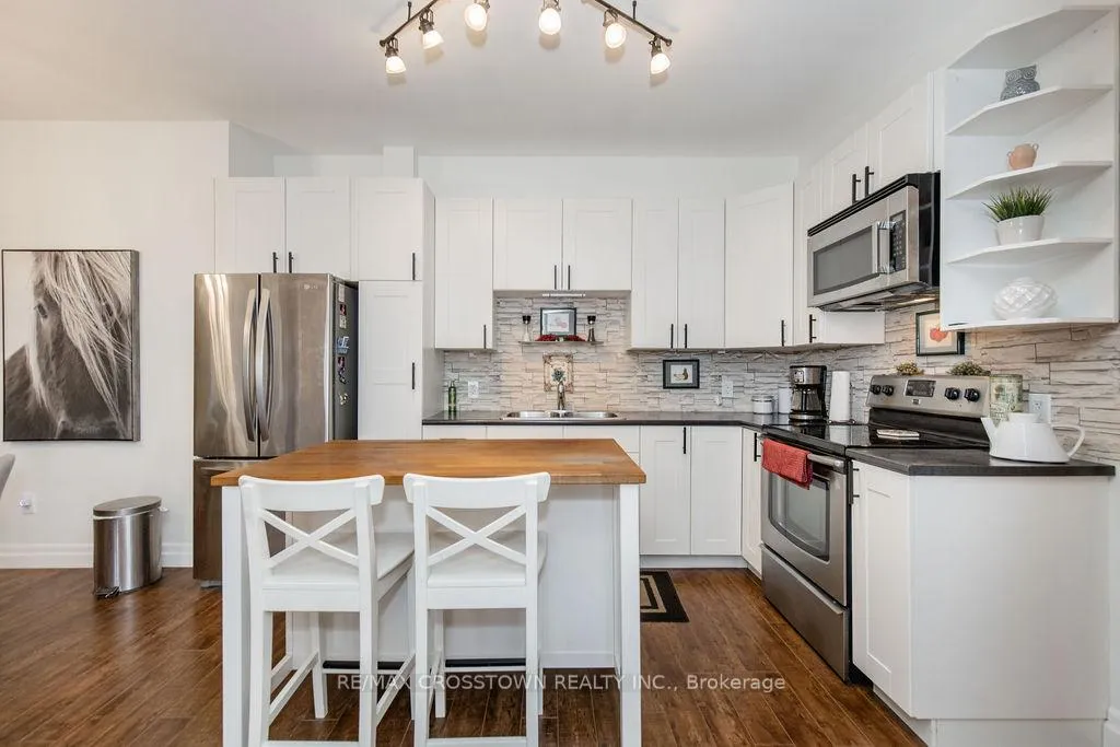Photo 37 of 10 Beechwood Road, Oro-Medonte, Horseshoe Valley — HOMEH