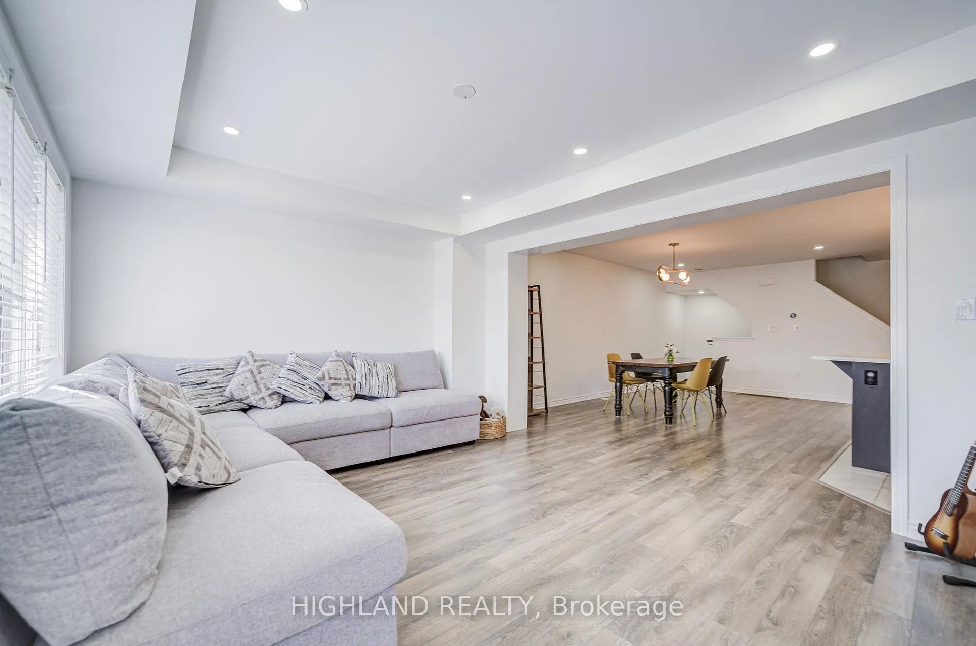 Photo 12 of 283 Murlock Heights, Milton, Ford — HOMEH