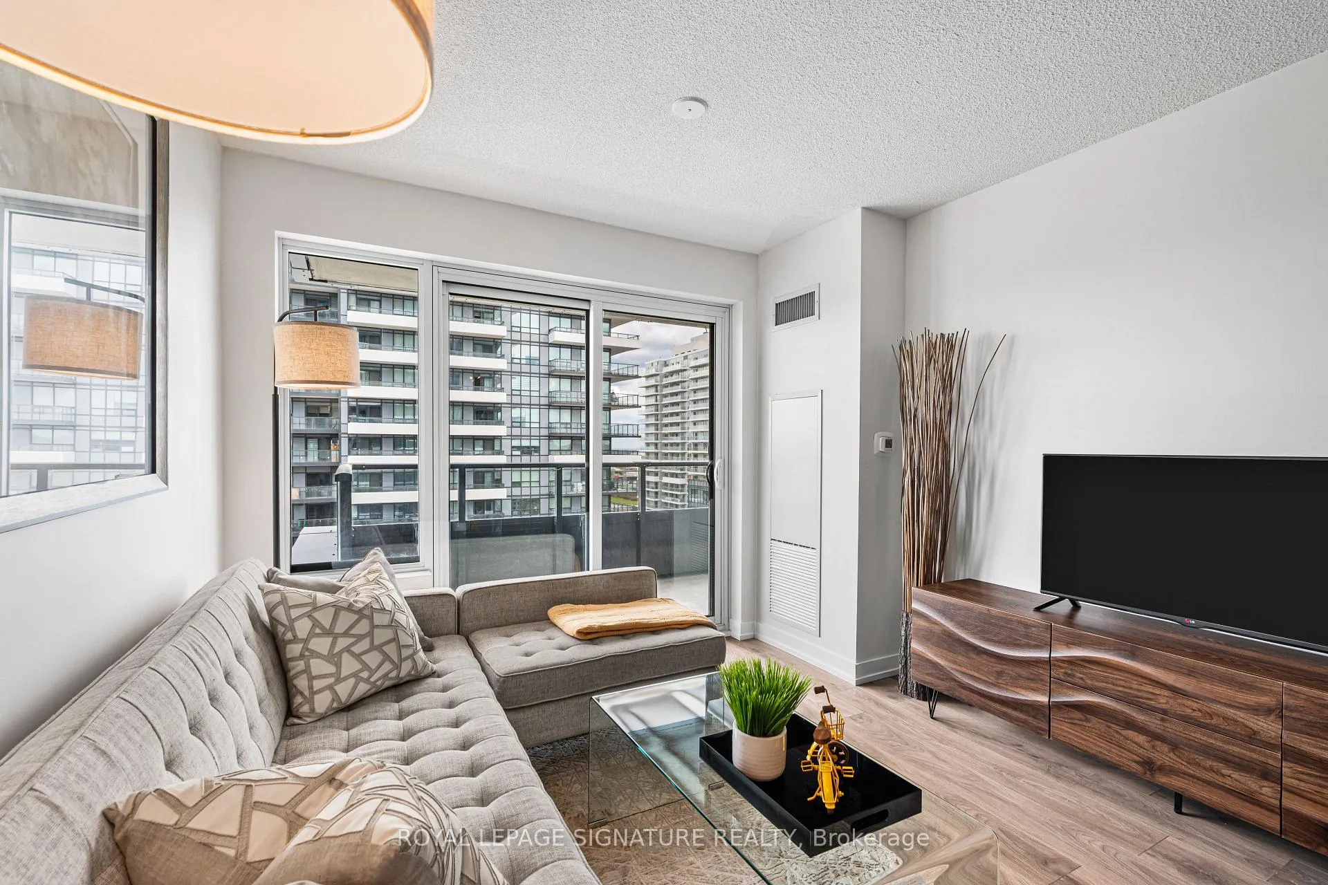 Photo 13 of Unit 2006, 1435 Celebration Drive, Pickering, Bay Ridges — HOMEH