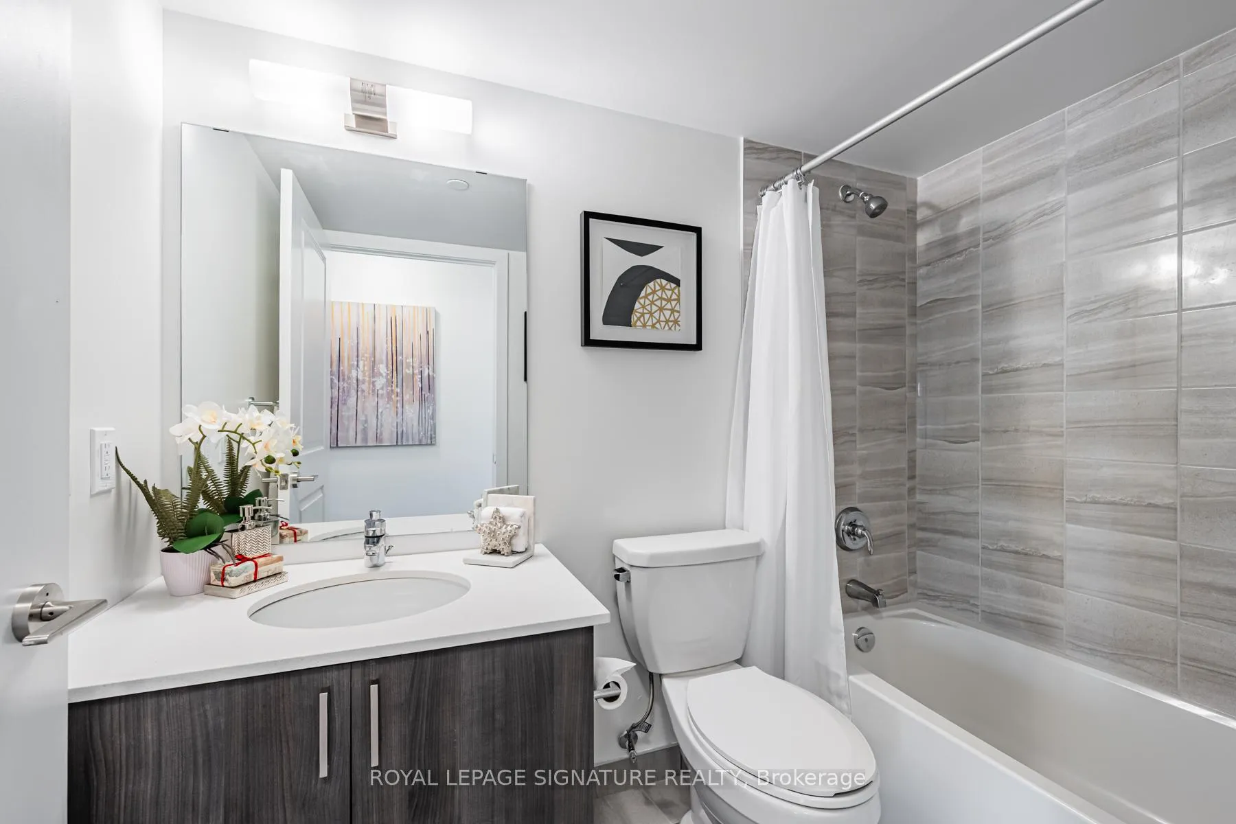 Photo 23 of Unit 2006, 1435 Celebration Drive, Pickering, Bay Ridges — HOMEH
