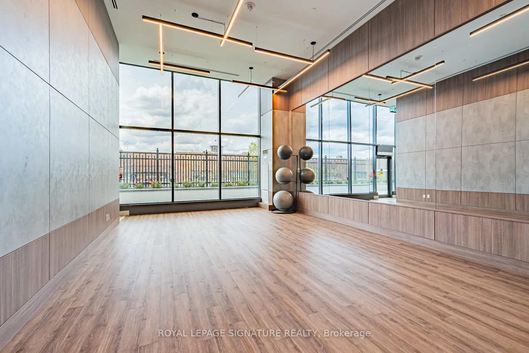 Photo 36 of Unit 2006, 1435 Celebration Drive, Pickering, Bay Ridges — HOMEH