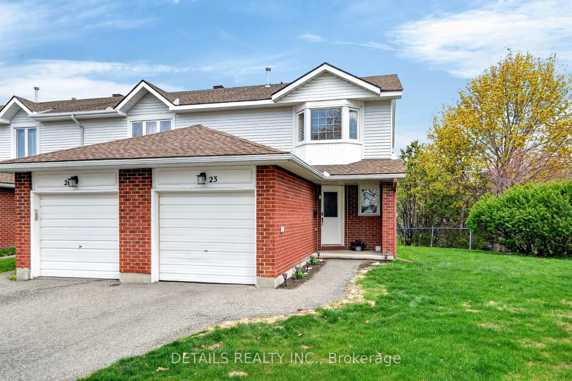 Photo 1 of Unit 43, 23 Clifford Private, Ottawa, Hunt Club Park — HOMEH