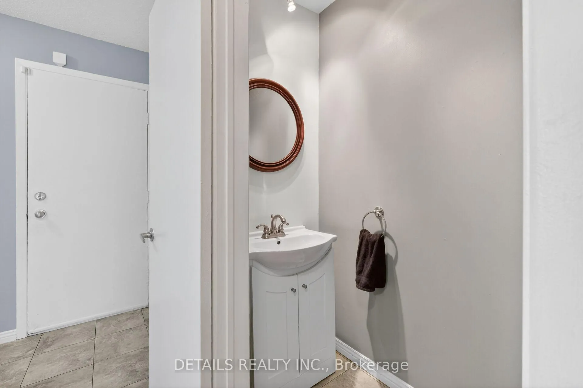 Photo 11 of Unit 43, 23 Clifford Private, Ottawa, Hunt Club Park — HOMEH