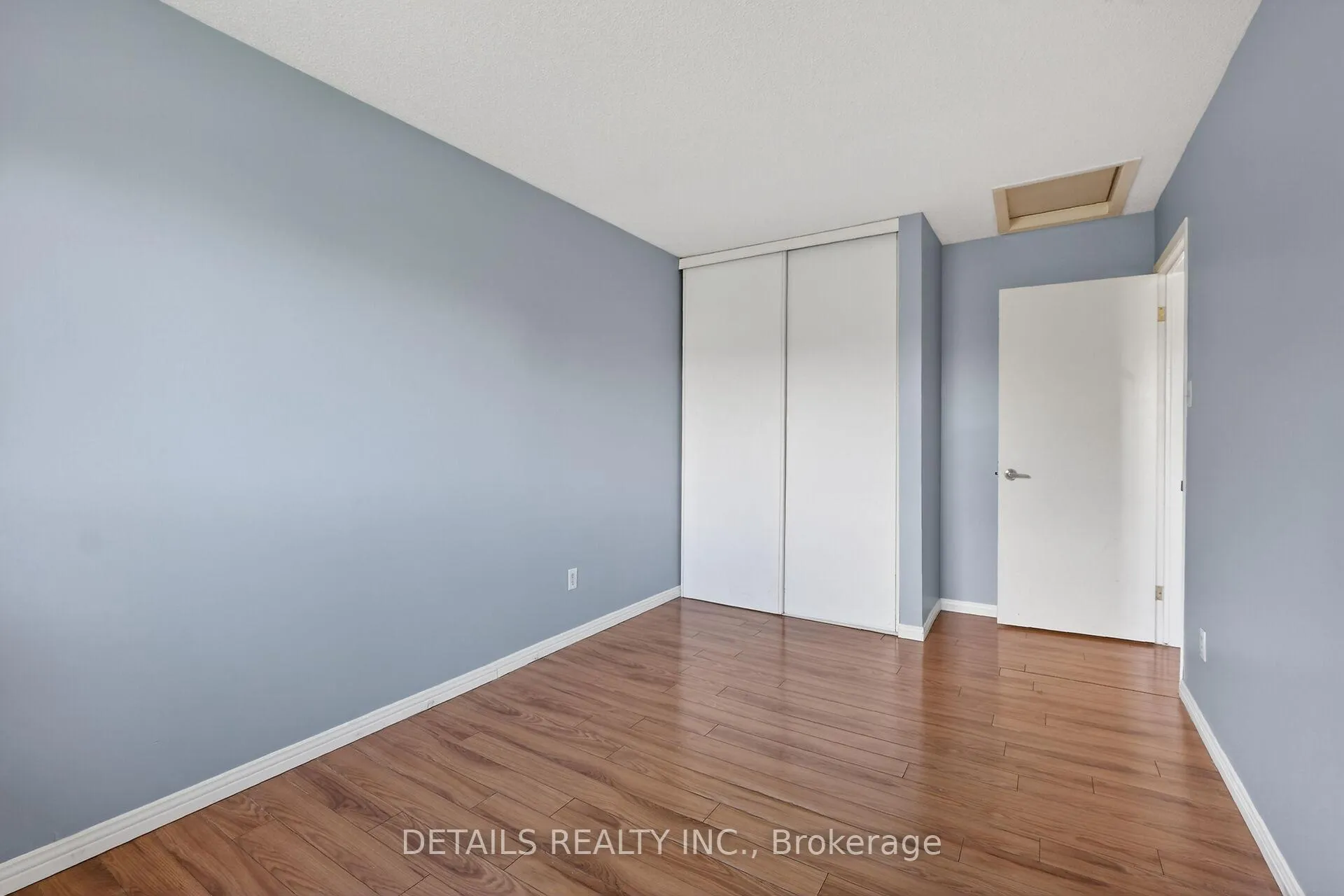 Photo 39 of Unit 43, 23 Clifford Private, Ottawa, Hunt Club Park — HOMEH