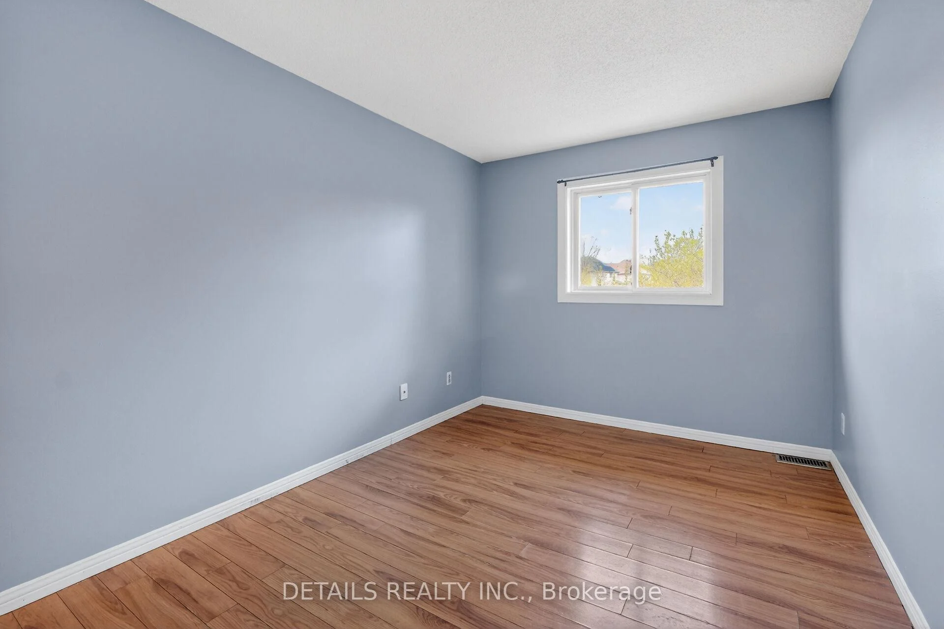 Photo 40 of Unit 43, 23 Clifford Private, Ottawa, Hunt Club Park — HOMEH