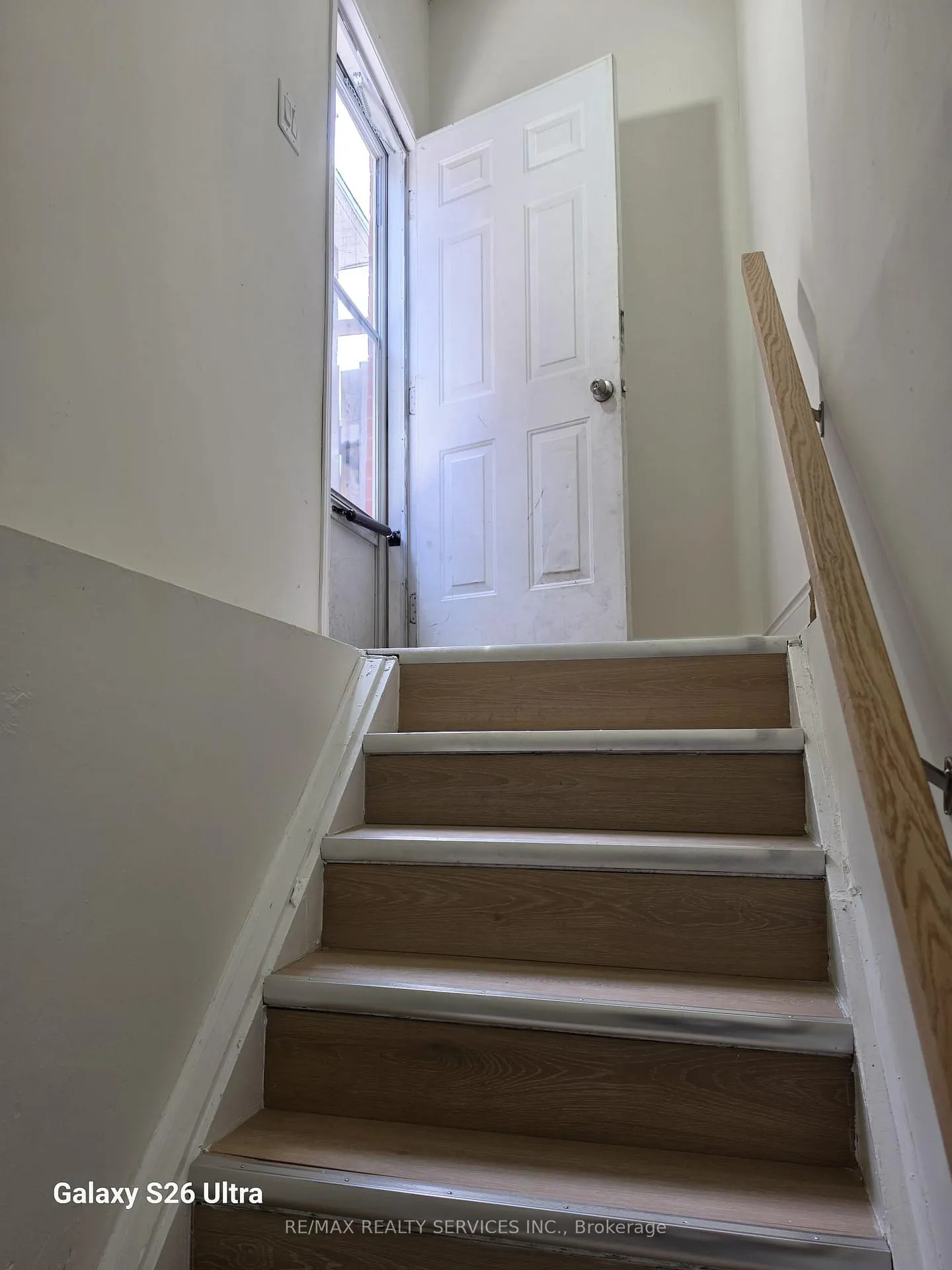 Photo 2 of 189 Vodden Street W, Brampton, Brampton West — HOMEH
