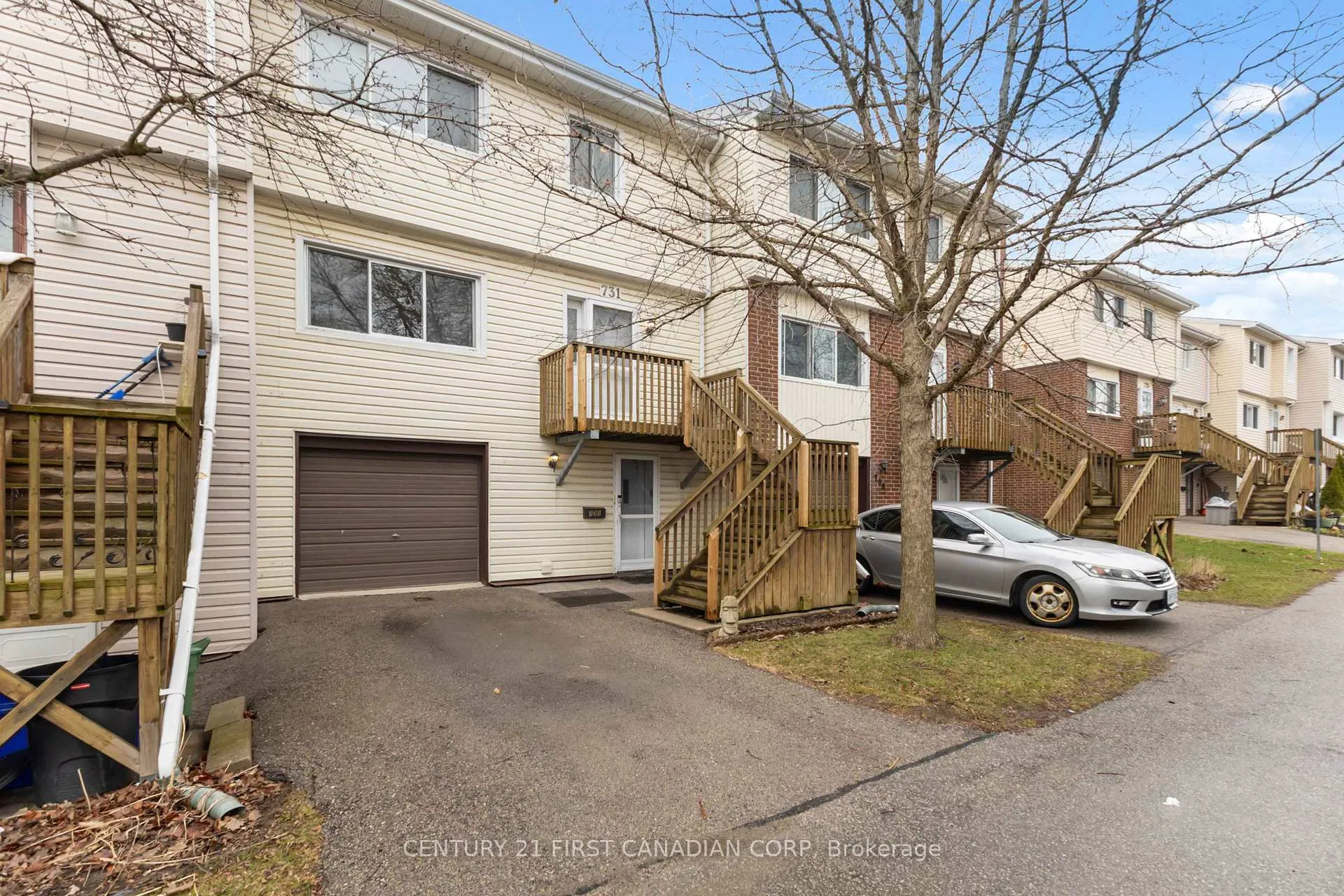 Photo 2 of 731 Wilkins Street, London, South R — HOMEH