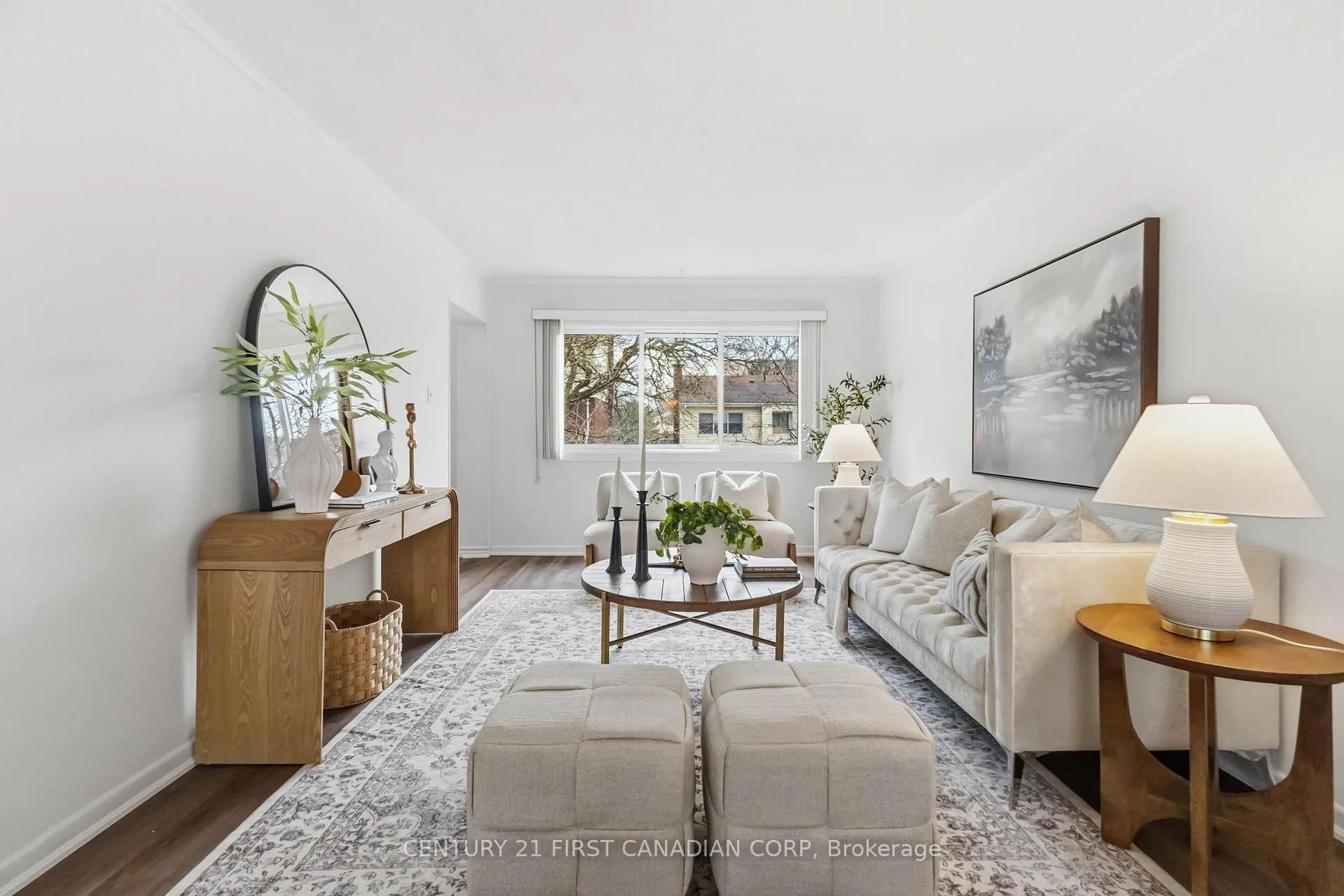 Photo 11 of 731 Wilkins Street, London, South R — HOMEH