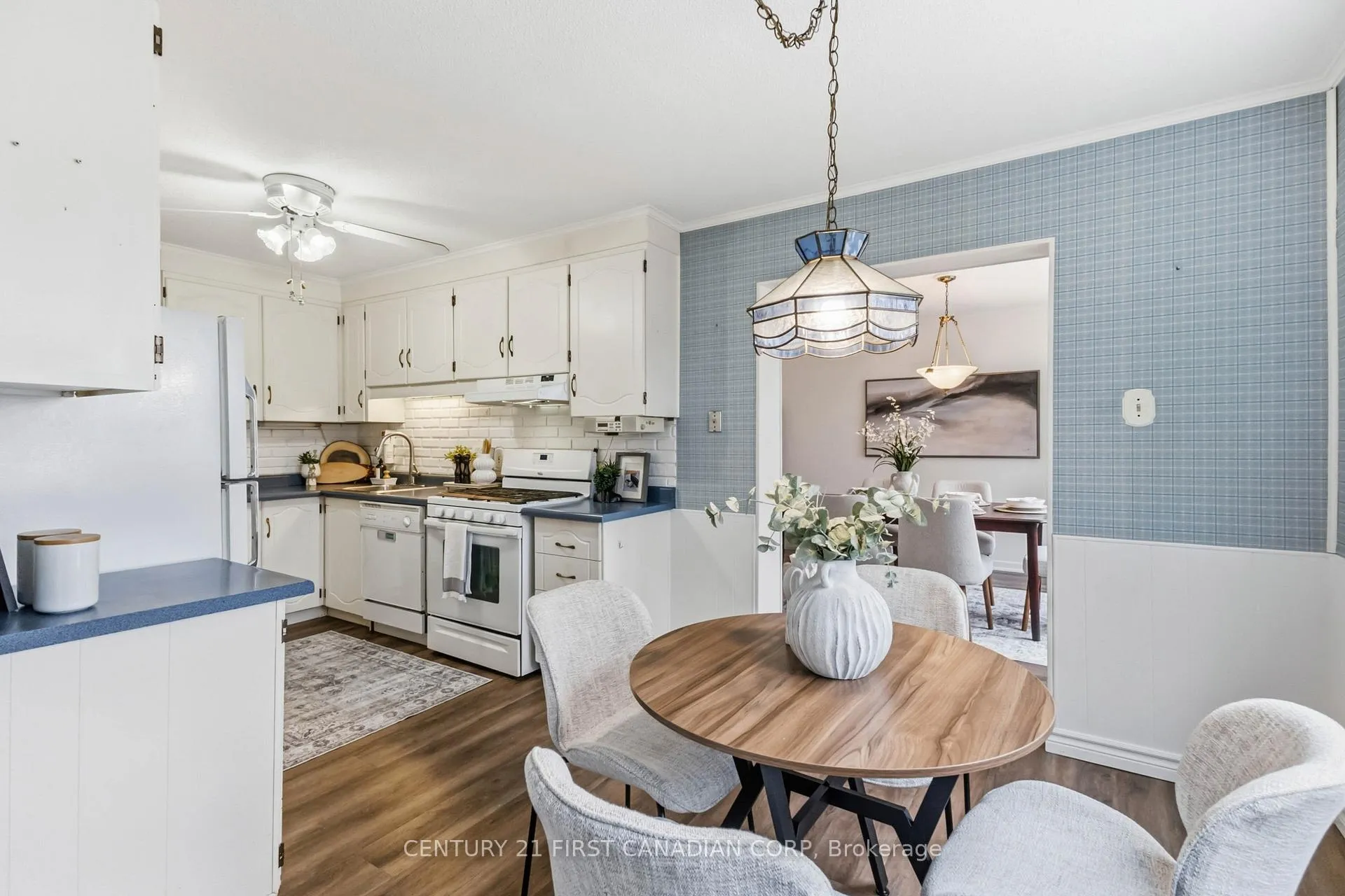 Photo 23 of 731 Wilkins Street, London, South R — HOMEH
