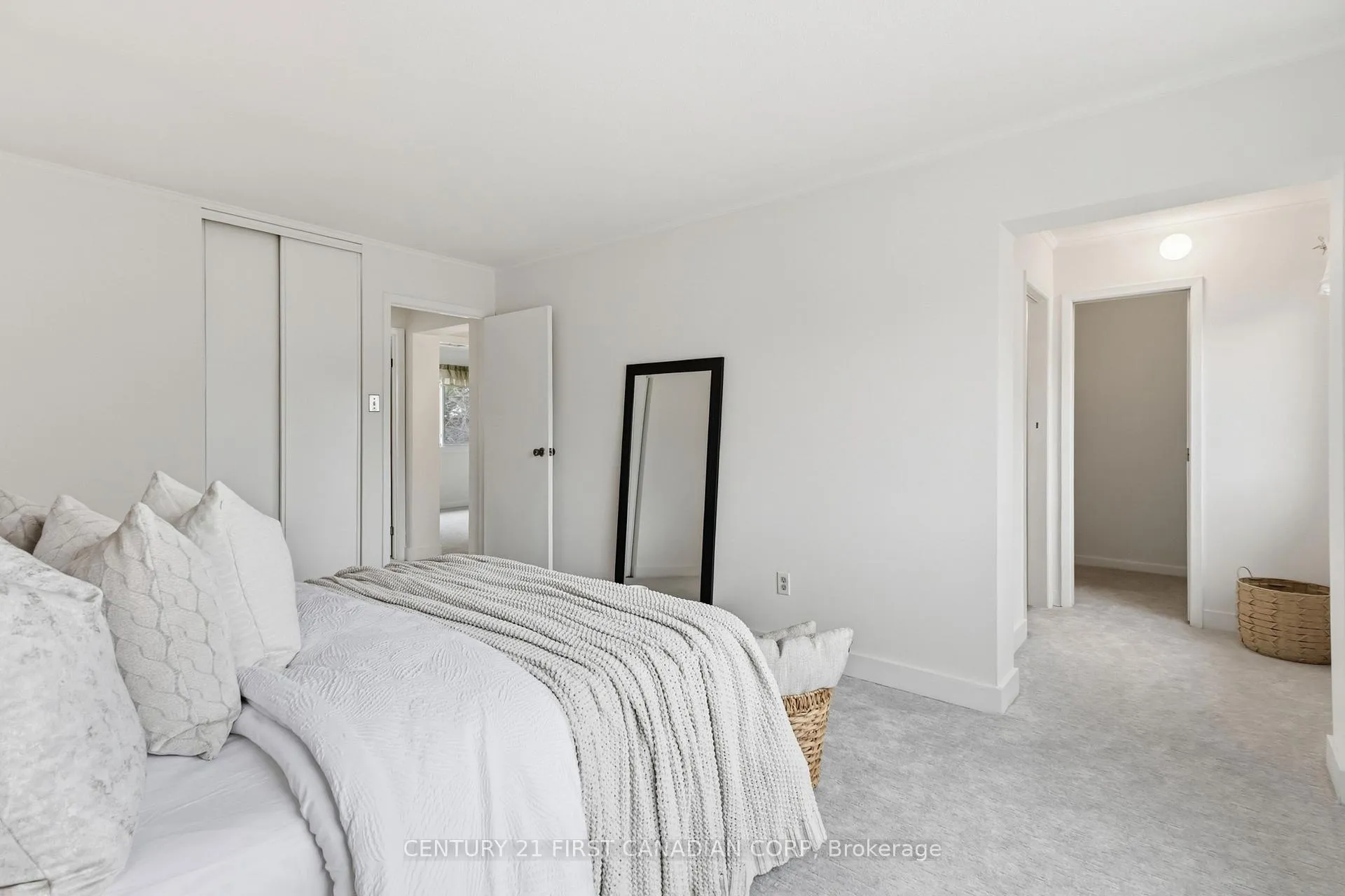 Photo 28 of 731 Wilkins Street, London, South R — HOMEH