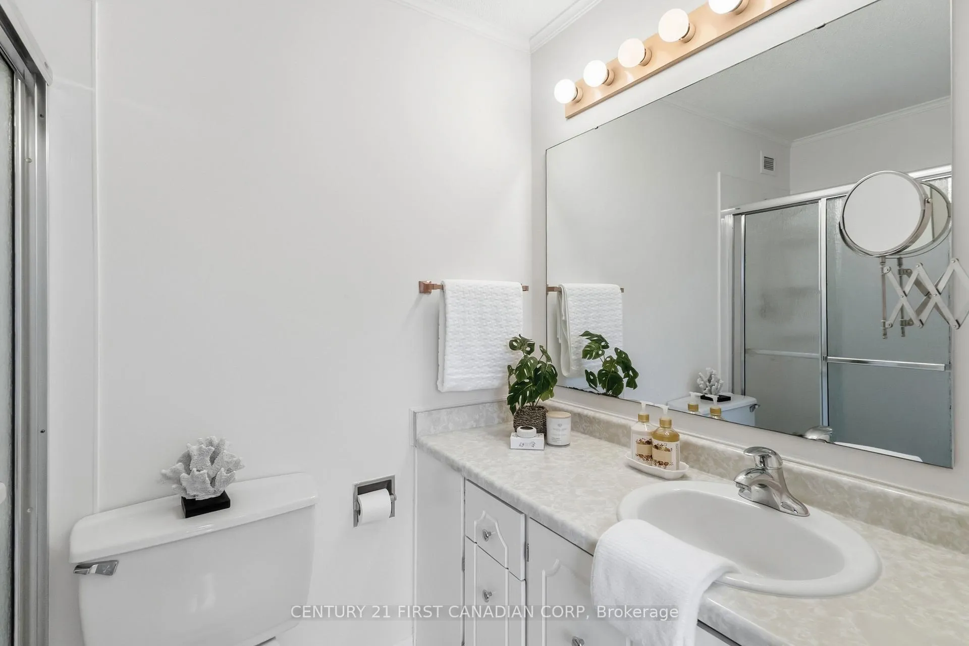 Photo 29 of 731 Wilkins Street, London, South R — HOMEH