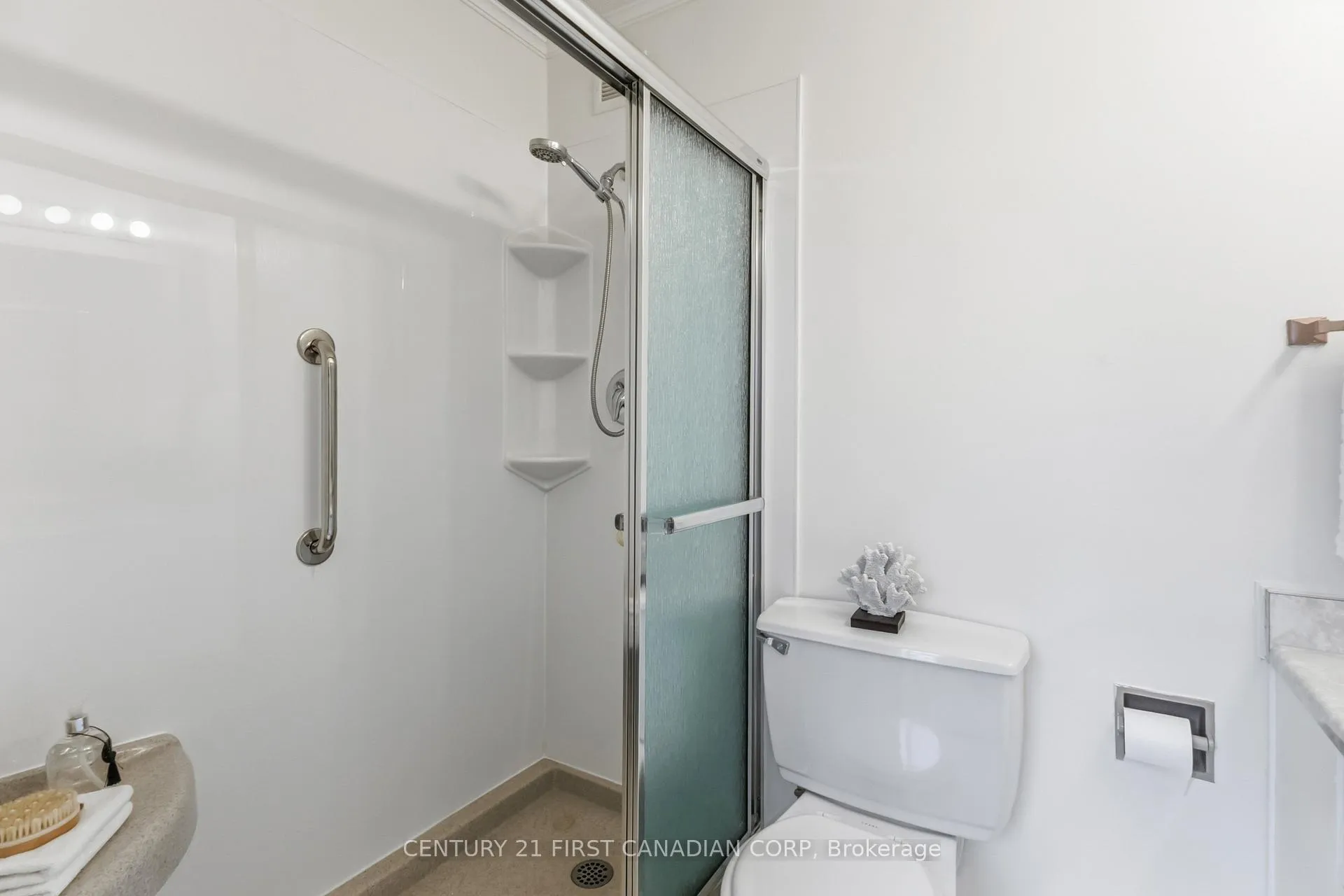 Photo 30 of 731 Wilkins Street, London, South R — HOMEH