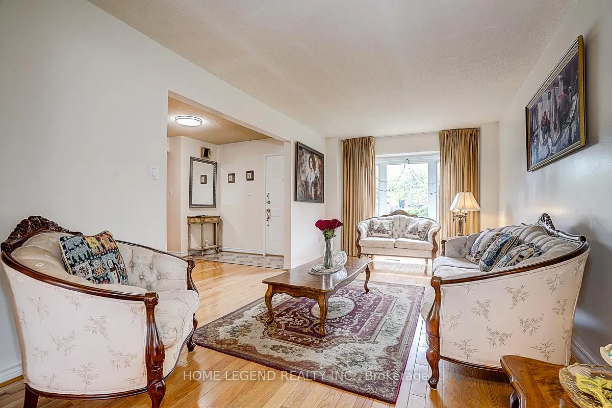Photo 8 of 142 Highgate Drive, Markham, Milliken Mills West — HOMEH