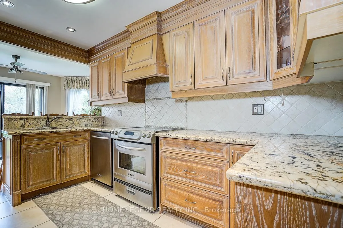 Photo 12 of 142 Highgate Drive, Markham, Milliken Mills West — HOMEH