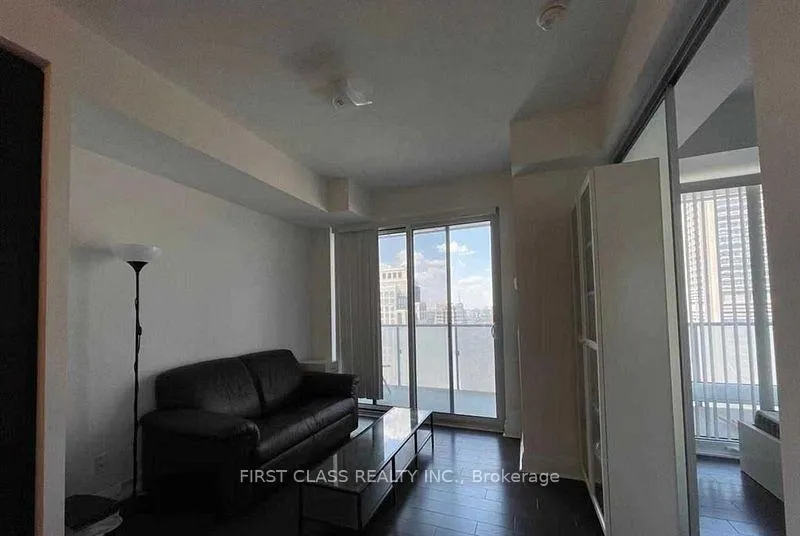 Front of Unit 3109, 1080 Bay Street