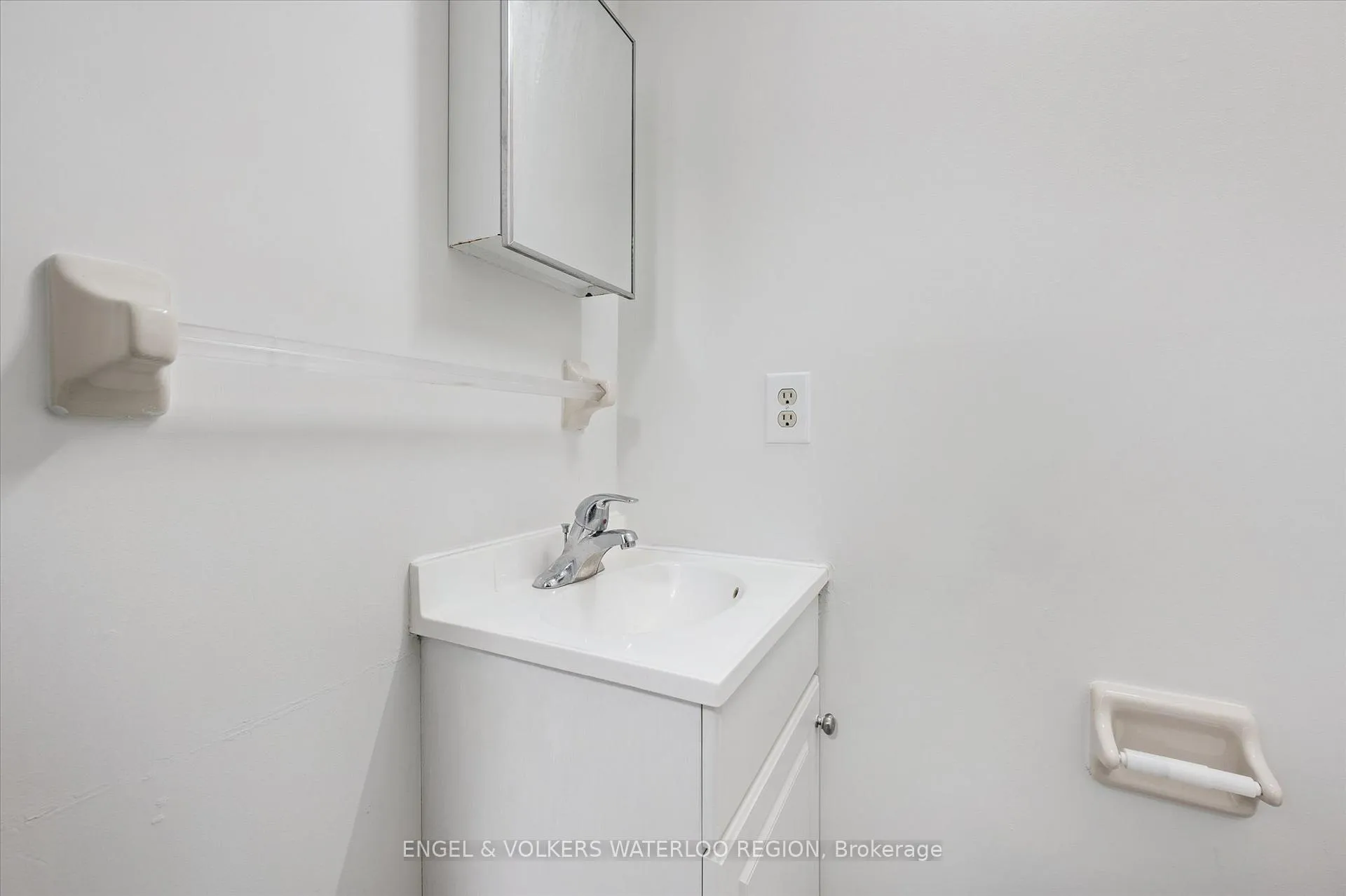 Photo 38 of Unit 24, 250 Keats Way, Waterloo — HOMEH