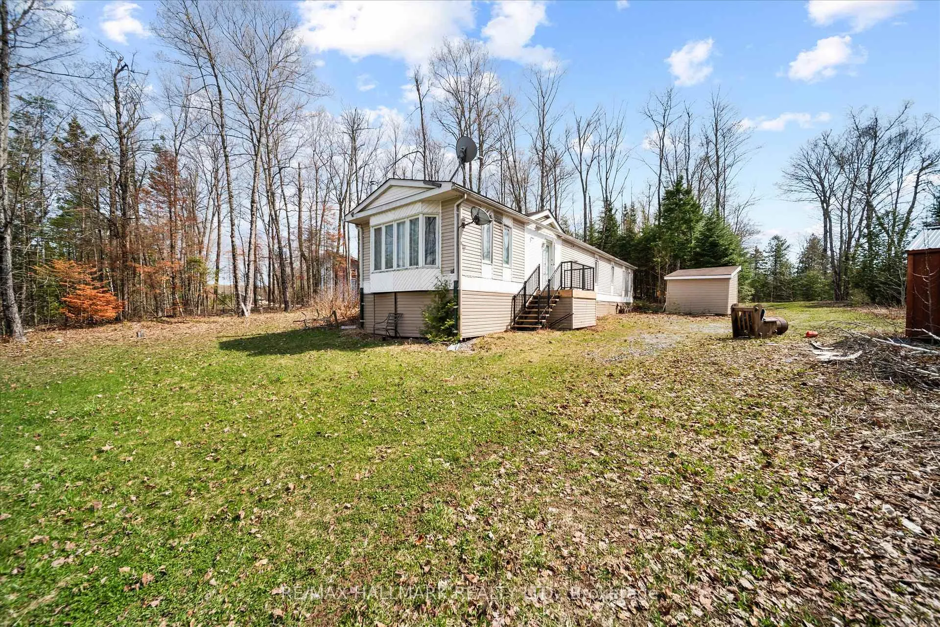 Photo 2 of 2000 County Road 620 Drive, North Kawartha — HOMEH