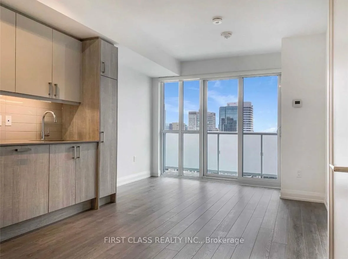 Photo 3 of Unit 3507, 77 Mutual Street, Toronto, Church-Yonge Corridor — HOMEH