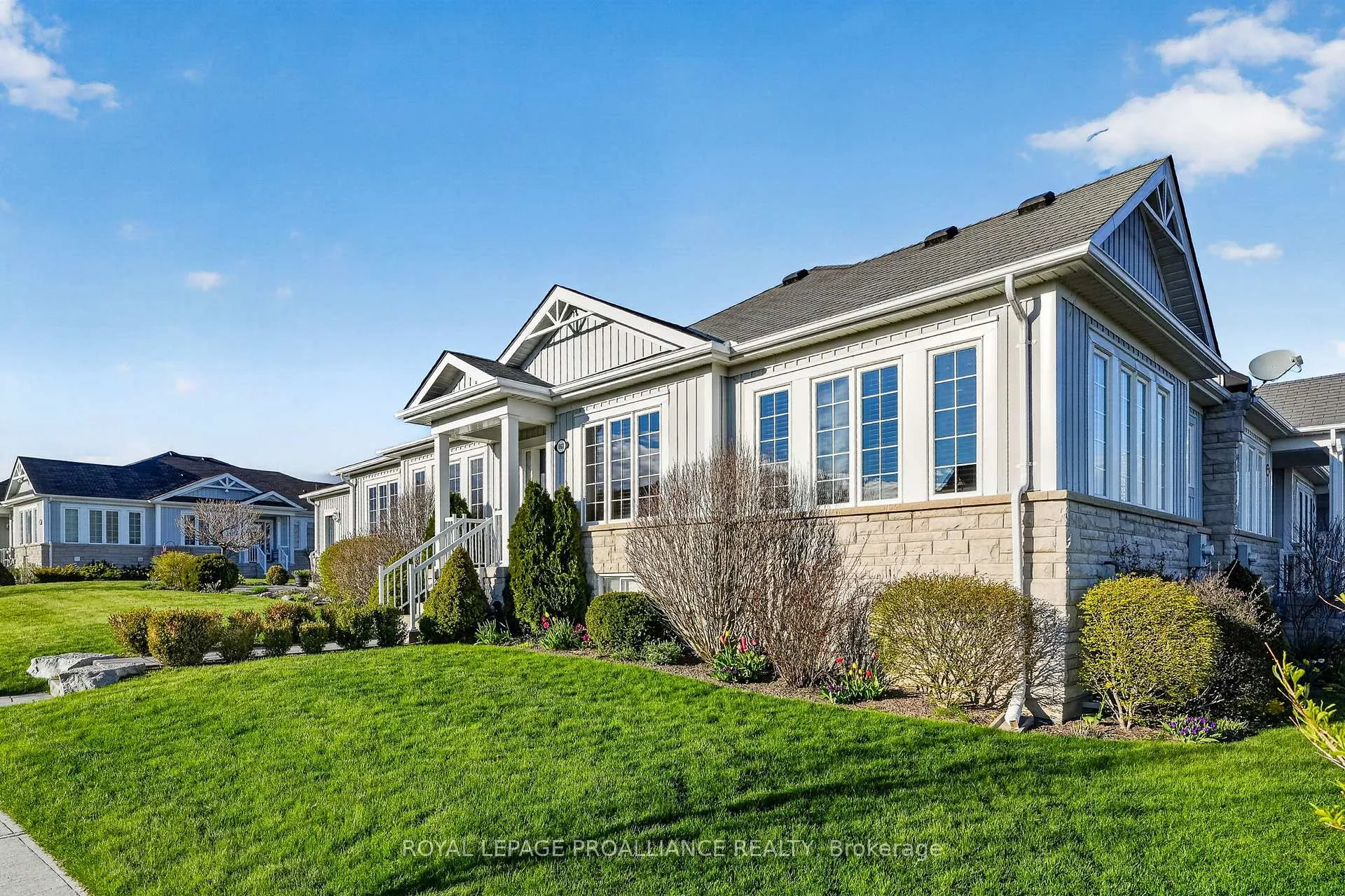 Photo 2 of 868 Mcmurdo Drive, Cobourg — HOMEH