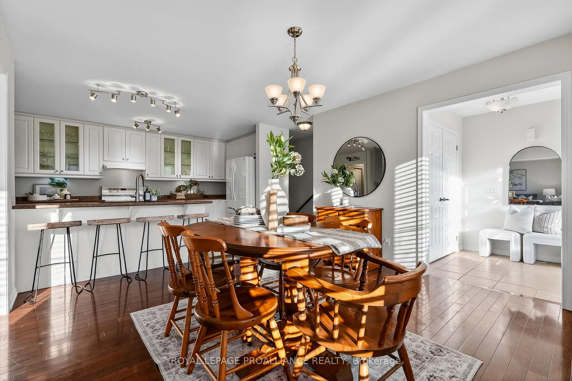 Photo 5 of 868 Mcmurdo Drive, Cobourg — HOMEH