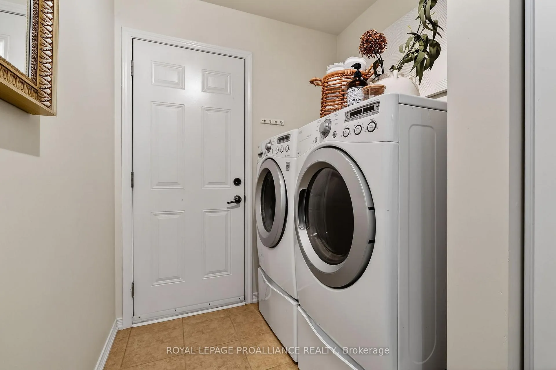 Photo 28 of 868 Mcmurdo Drive, Cobourg — HOMEH