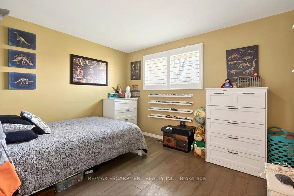Photo 12 of 33 Via Dell Monte Street, St. Catharines, Burleigh Hill — HOMEH