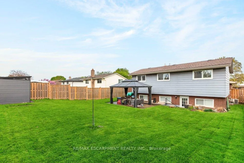 Photo 24 of 33 Via Dell Monte Street, St. Catharines, Burleigh Hill — HOMEH