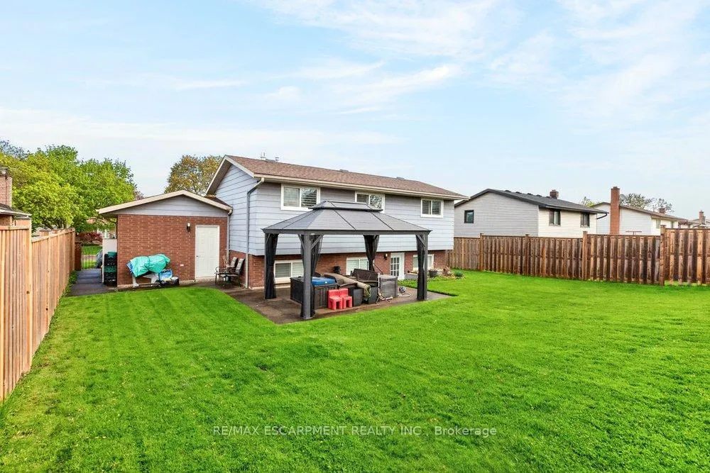 Photo 25 of 33 Via Dell Monte Street, St. Catharines, Burleigh Hill — HOMEH