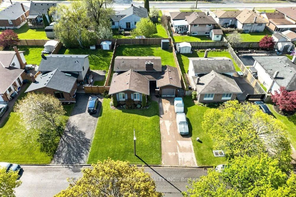 Photo 28 of 33 Via Dell Monte Street, St. Catharines, Burleigh Hill — HOMEH