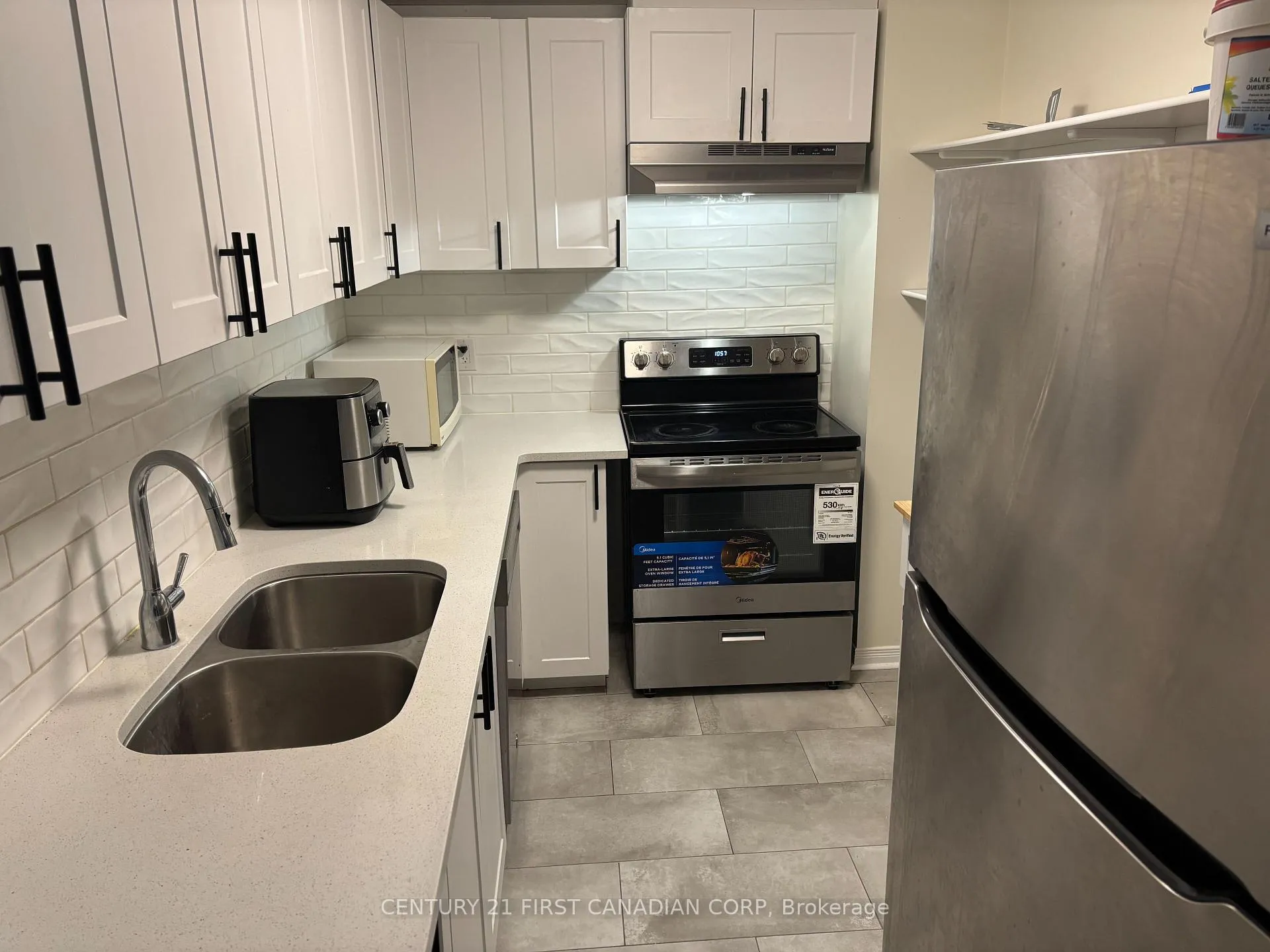 Photo 7 of Unit Lower level, 86 Loggers Grove, London, East P — HOMEH