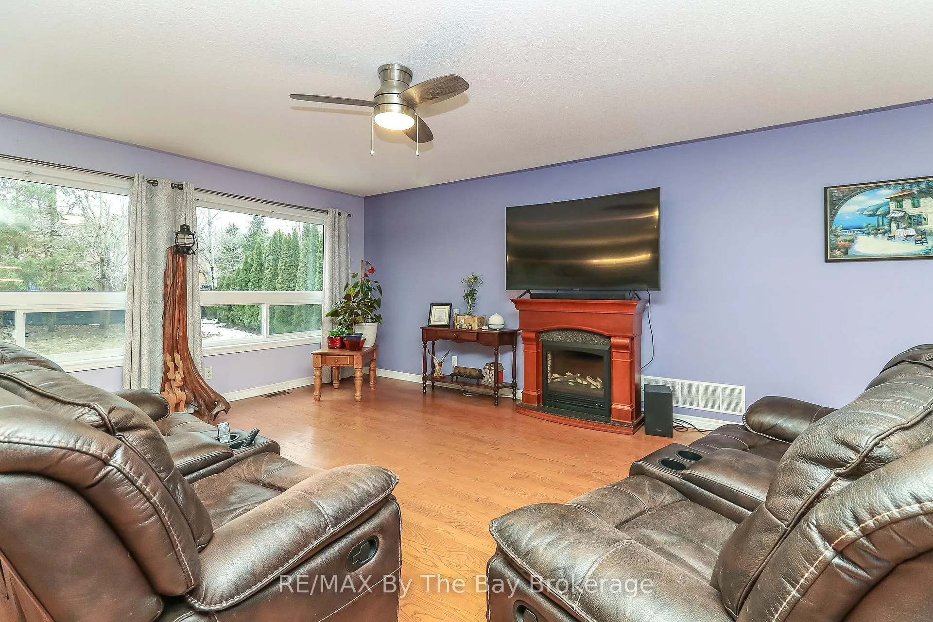 Photo 11 of 435 Ramblewood Drive, Wasaga Beach — HOMEH