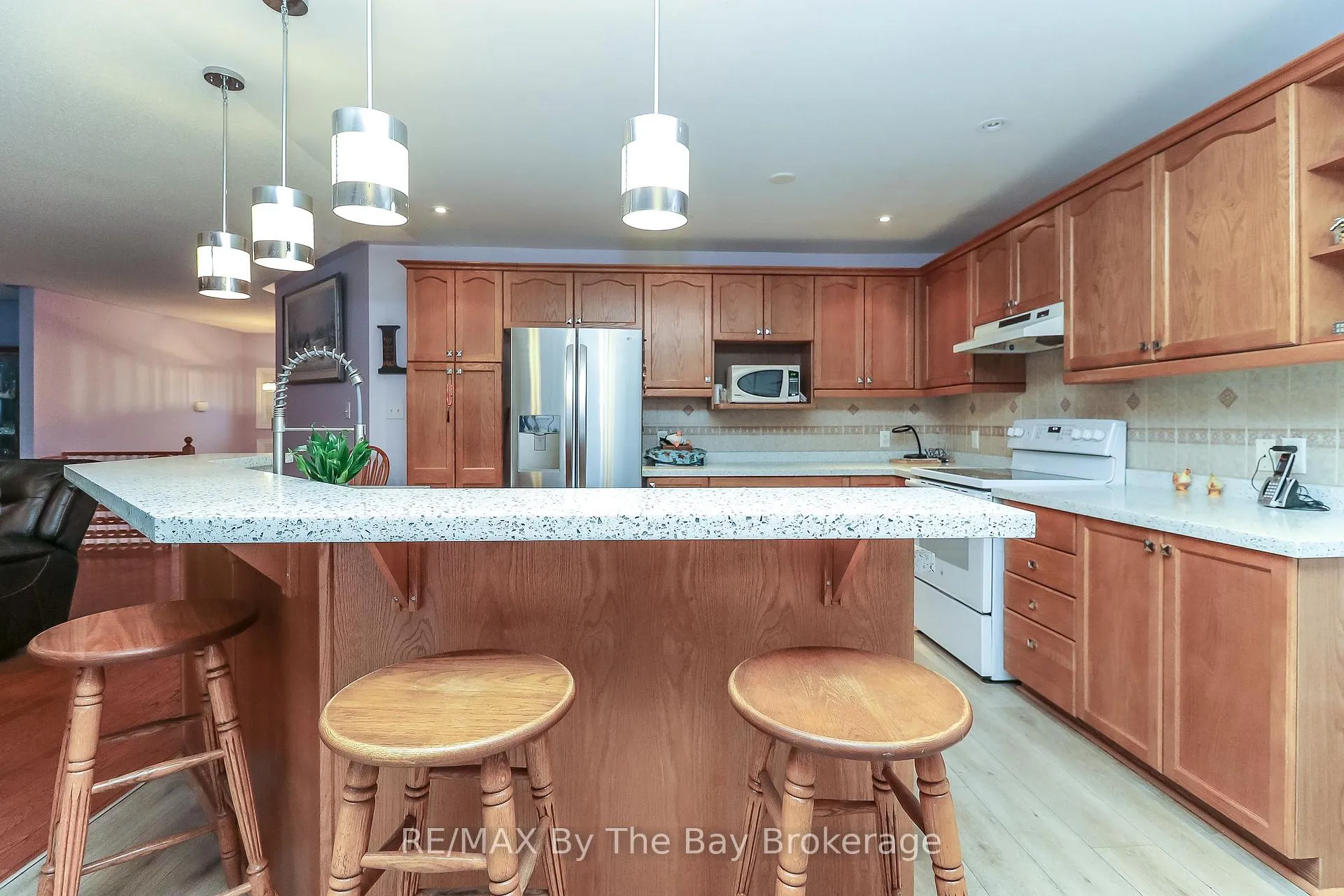 Photo 14 of 435 Ramblewood Drive, Wasaga Beach — HOMEH
