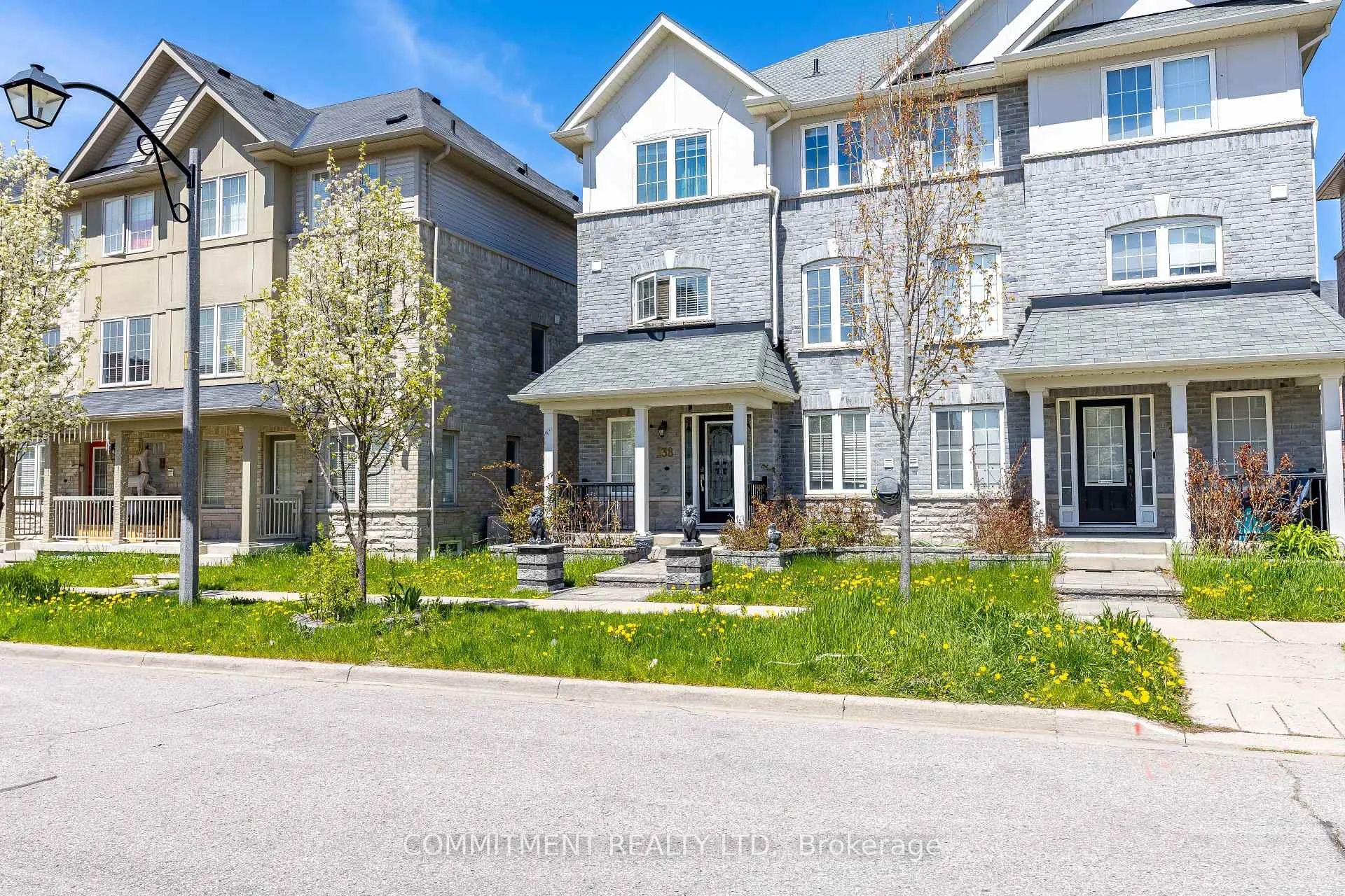 Photo 5 of 138 Barnham Street, Ajax, Central East — HOMEH