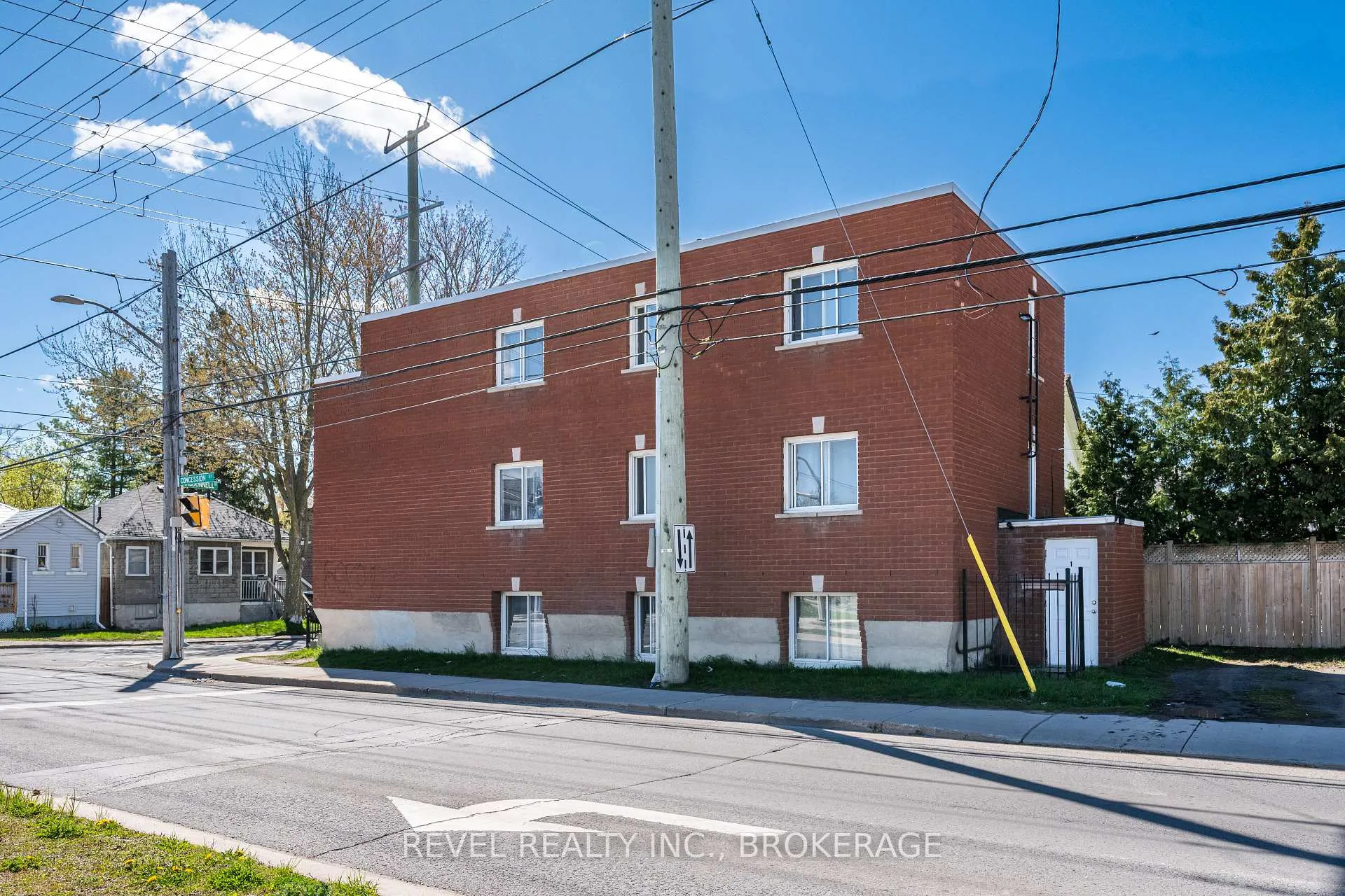 Photo 6 of 546 Macdonnell Street, Kingston, East of Sir John A. Blvd — HOMEH