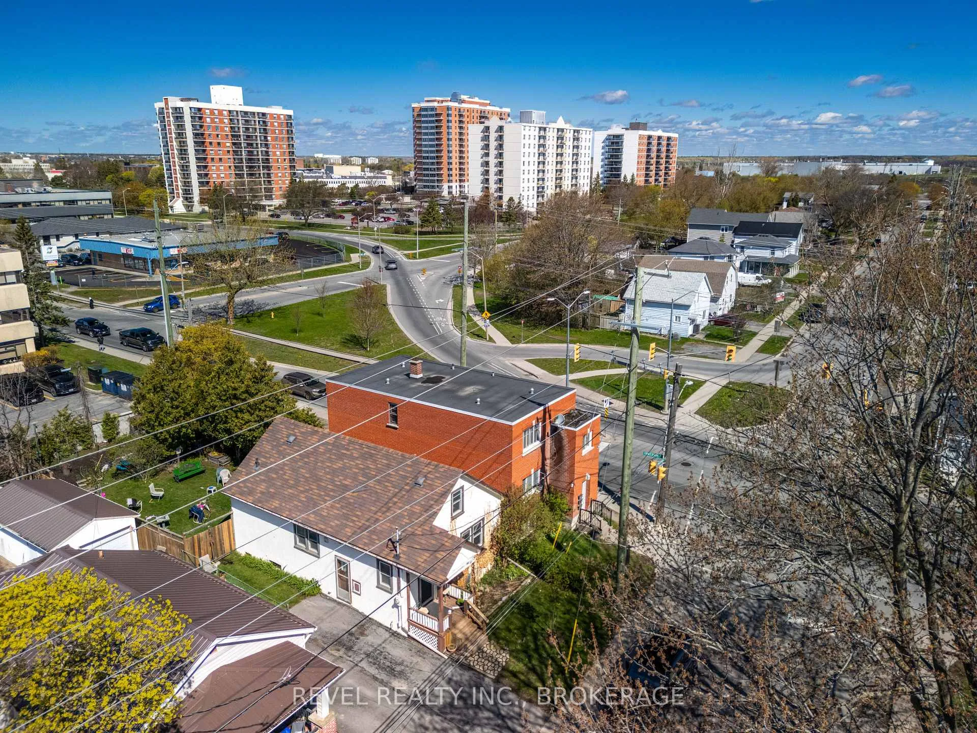 Photo 7 of 546 Macdonnell Street, Kingston, East of Sir John A. Blvd — HOMEH