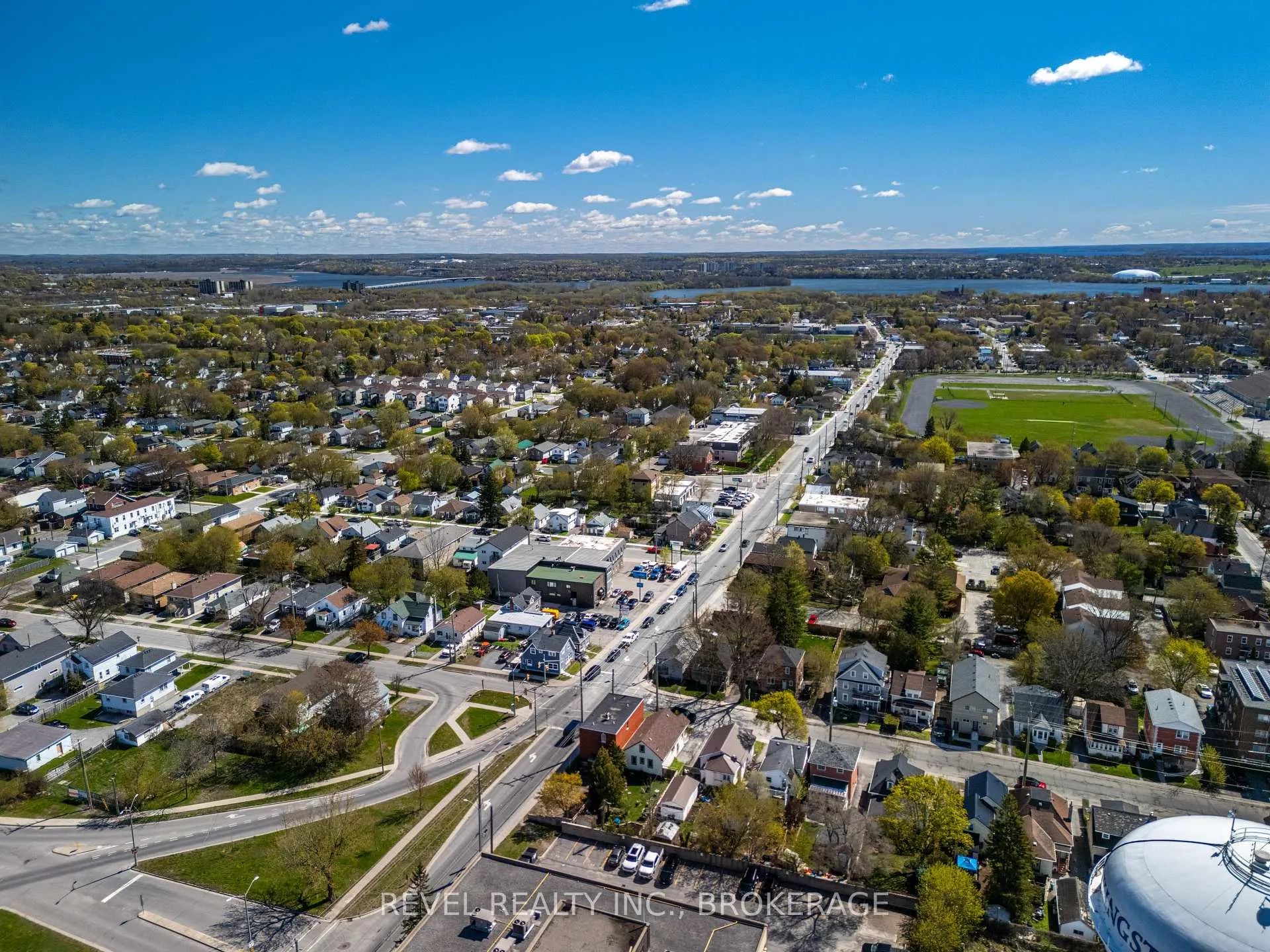 Photo 13 of 546 Macdonnell Street, Kingston, East of Sir John A. Blvd — HOMEH