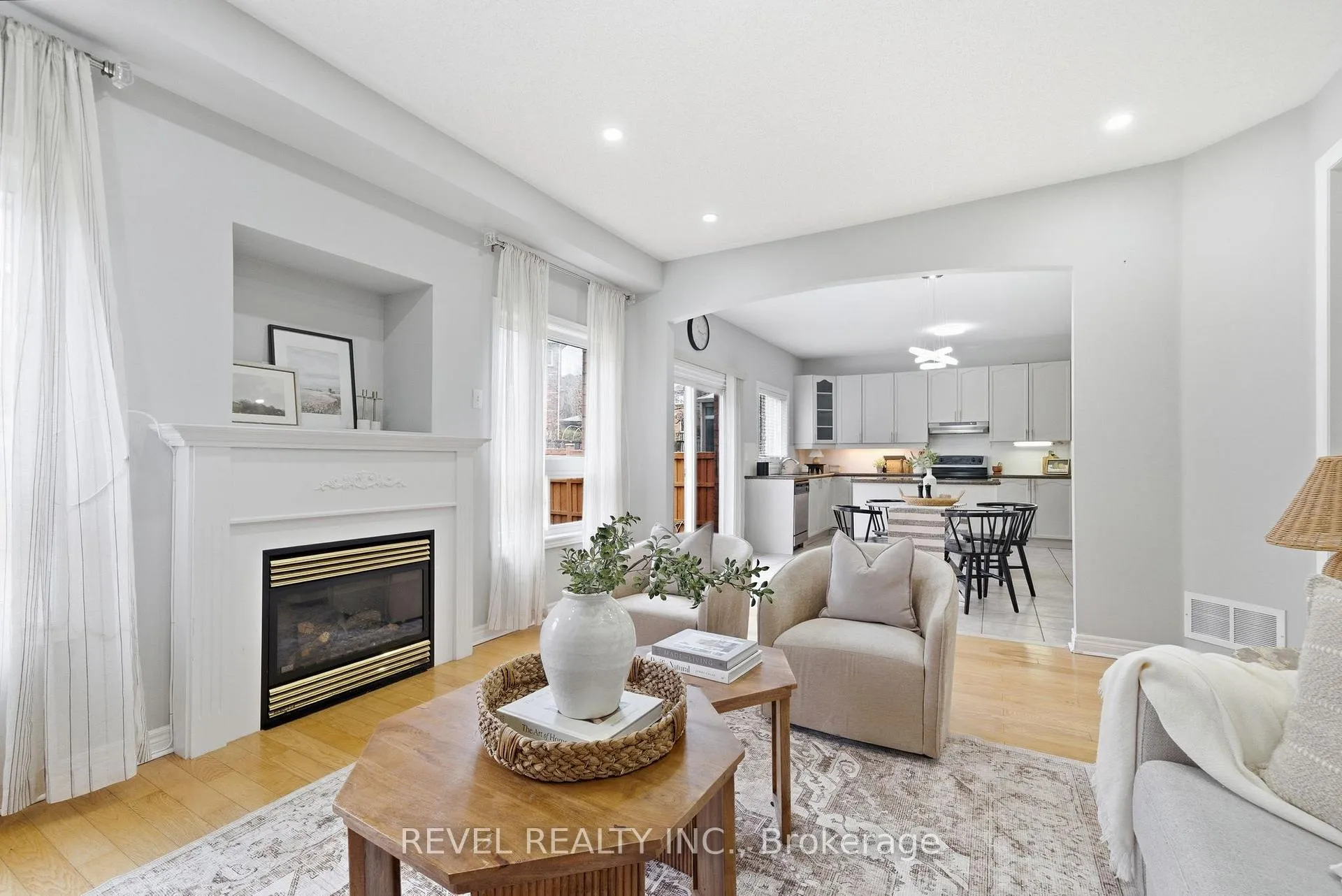Photo 15 of 131 Rushworth Drive, Ajax, Northeast Ajax — HOMEH
