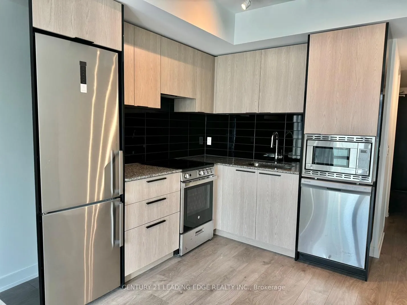 Photo 3 of Unit 1610, 501 Yonge Street, Toronto, Church-Yonge Corridor — HOMEH